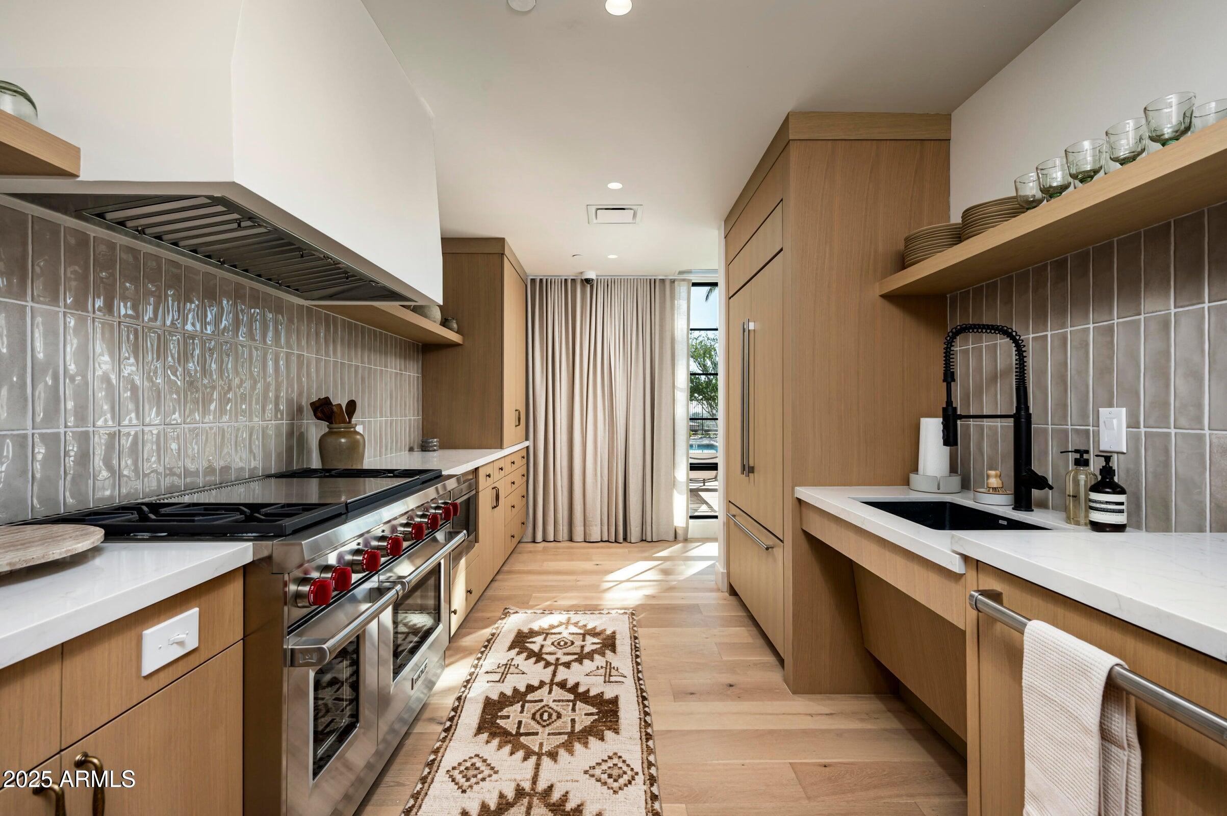 ASCENT AT THE PHOENICIAN SUMMIT CONDOMINIUMS - Residential