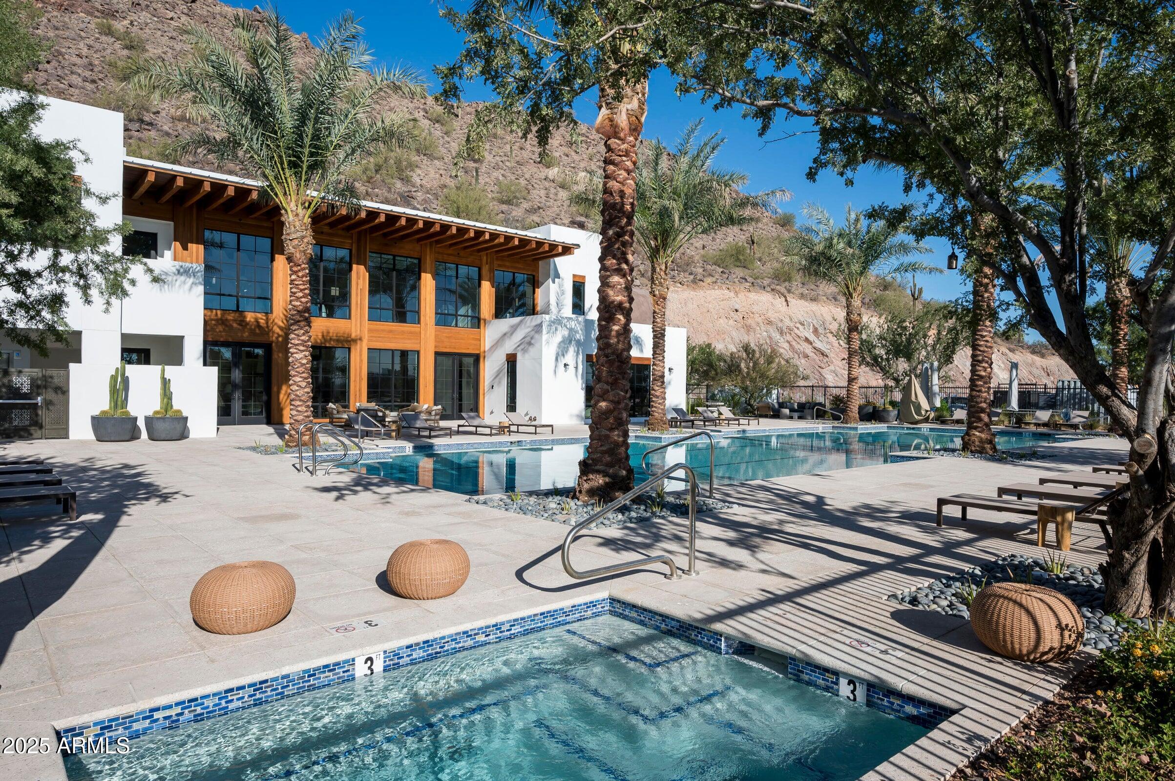 ASCENT AT THE PHOENICIAN SUMMIT CONDOMINIUMS - Residential