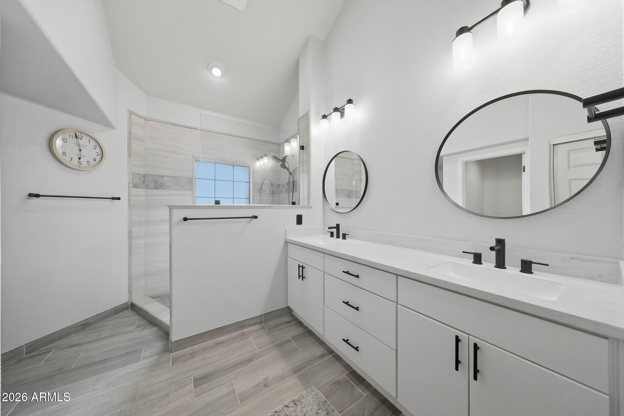 MOUNTAINVIEW VILLAGE REPLAT - Residential