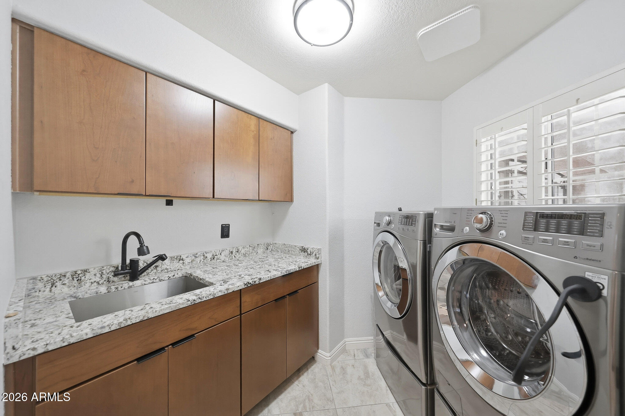 MOUNTAINVIEW VILLAGE REPLAT - Residential