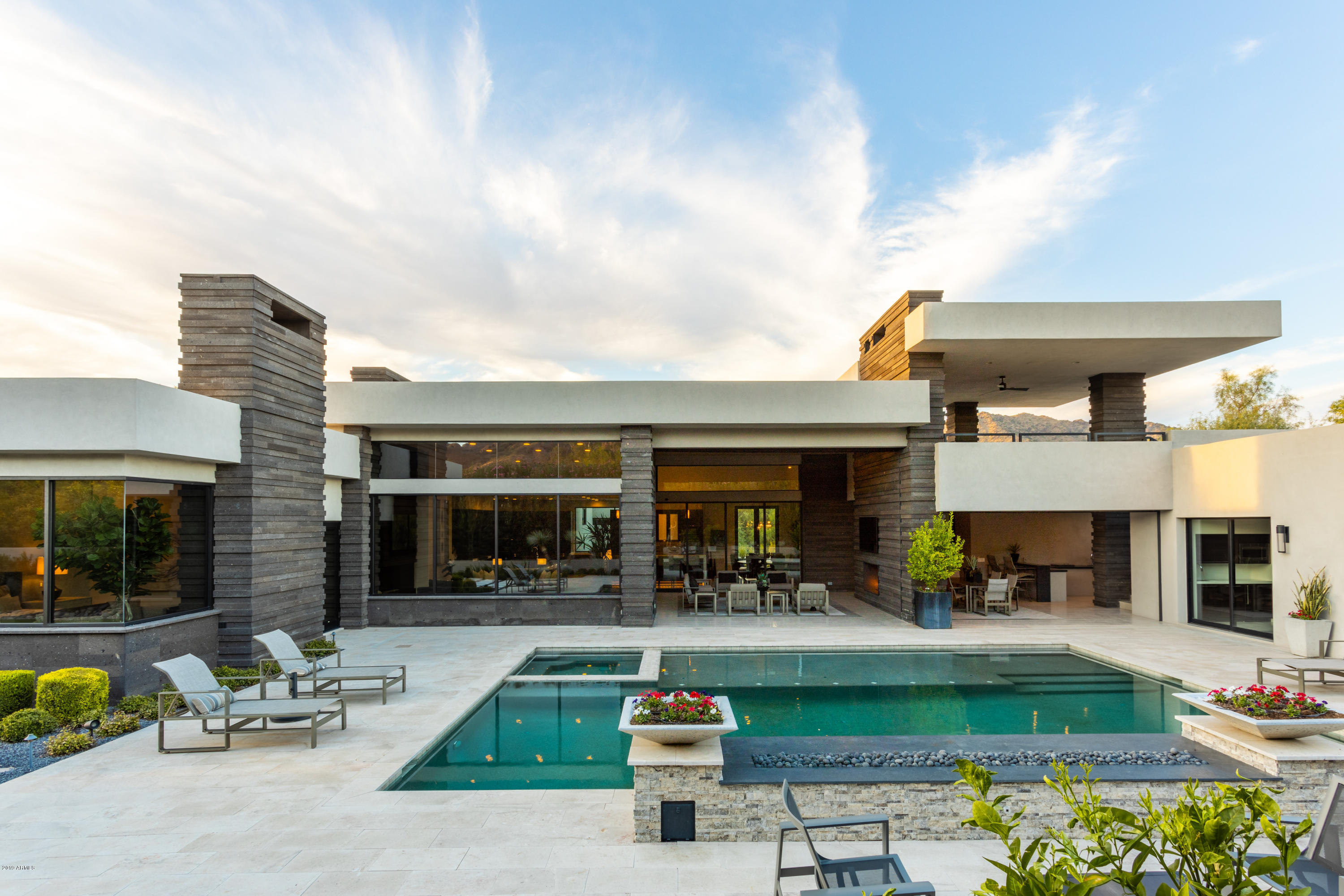 CAMELBACK RANCHOS - Residential