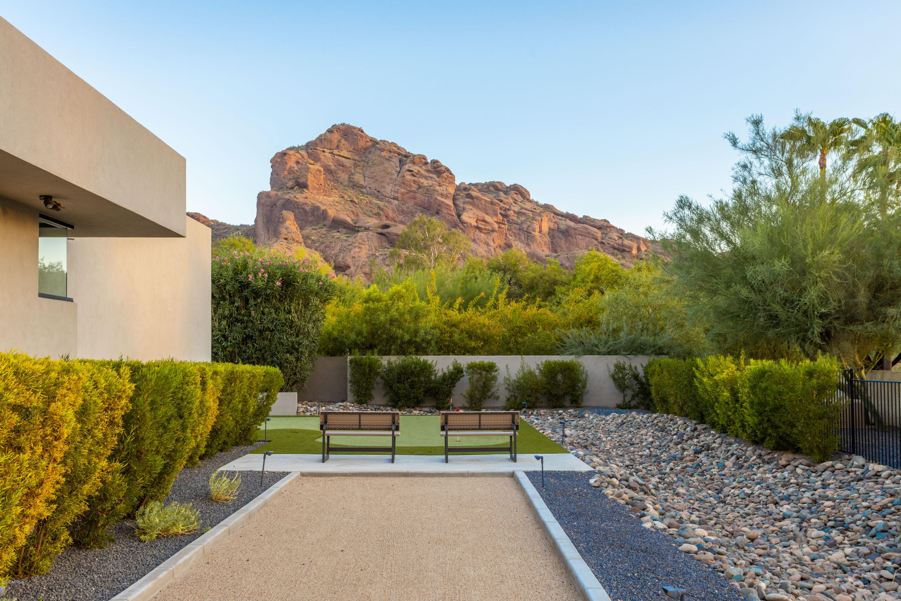 CAMELBACK RANCHOS - Residential
