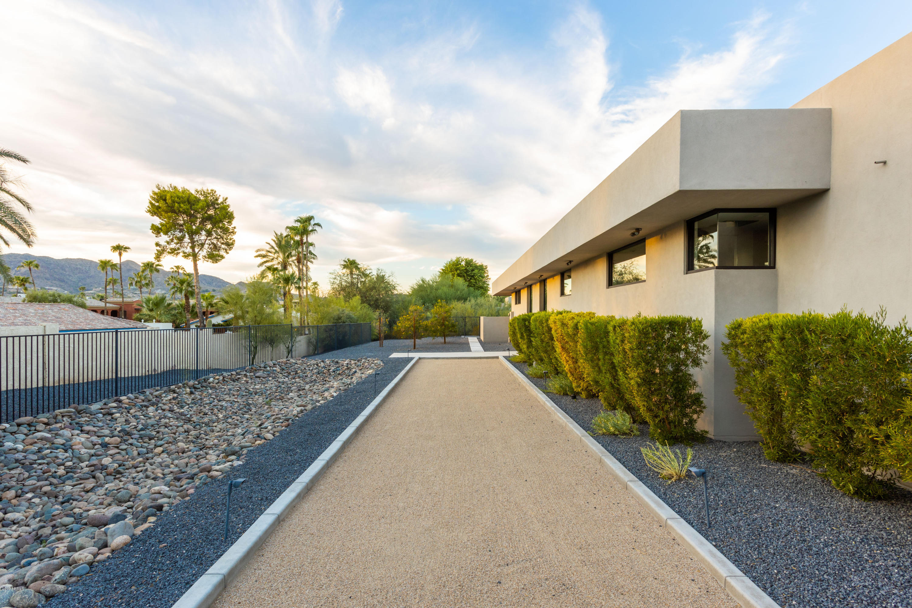 CAMELBACK RANCHOS - Residential
