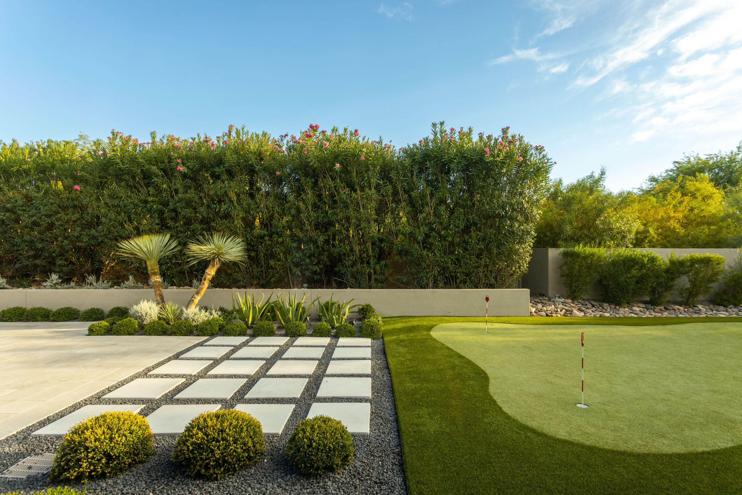 CAMELBACK RANCHOS - Residential
