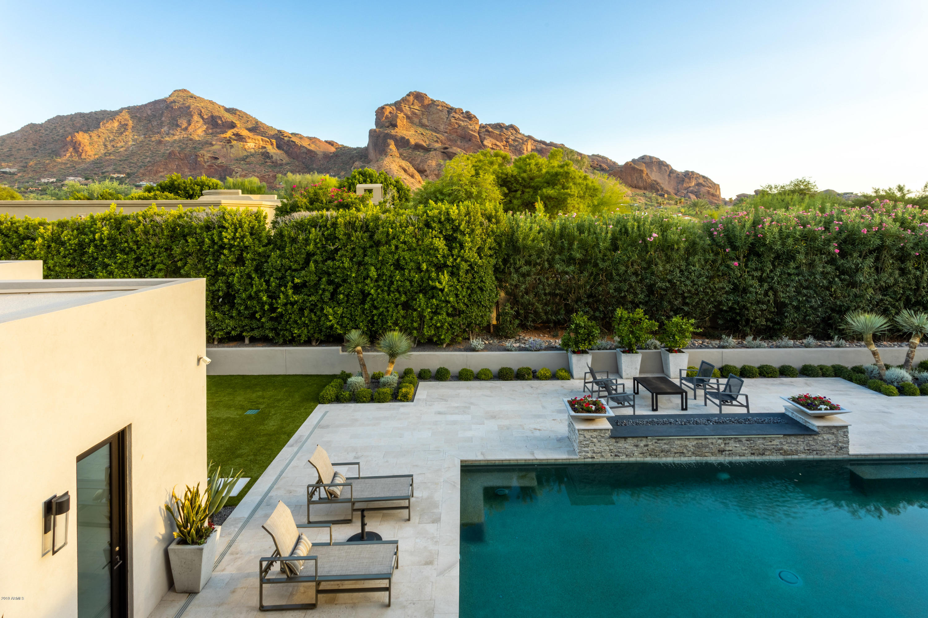 CAMELBACK RANCHOS - Residential