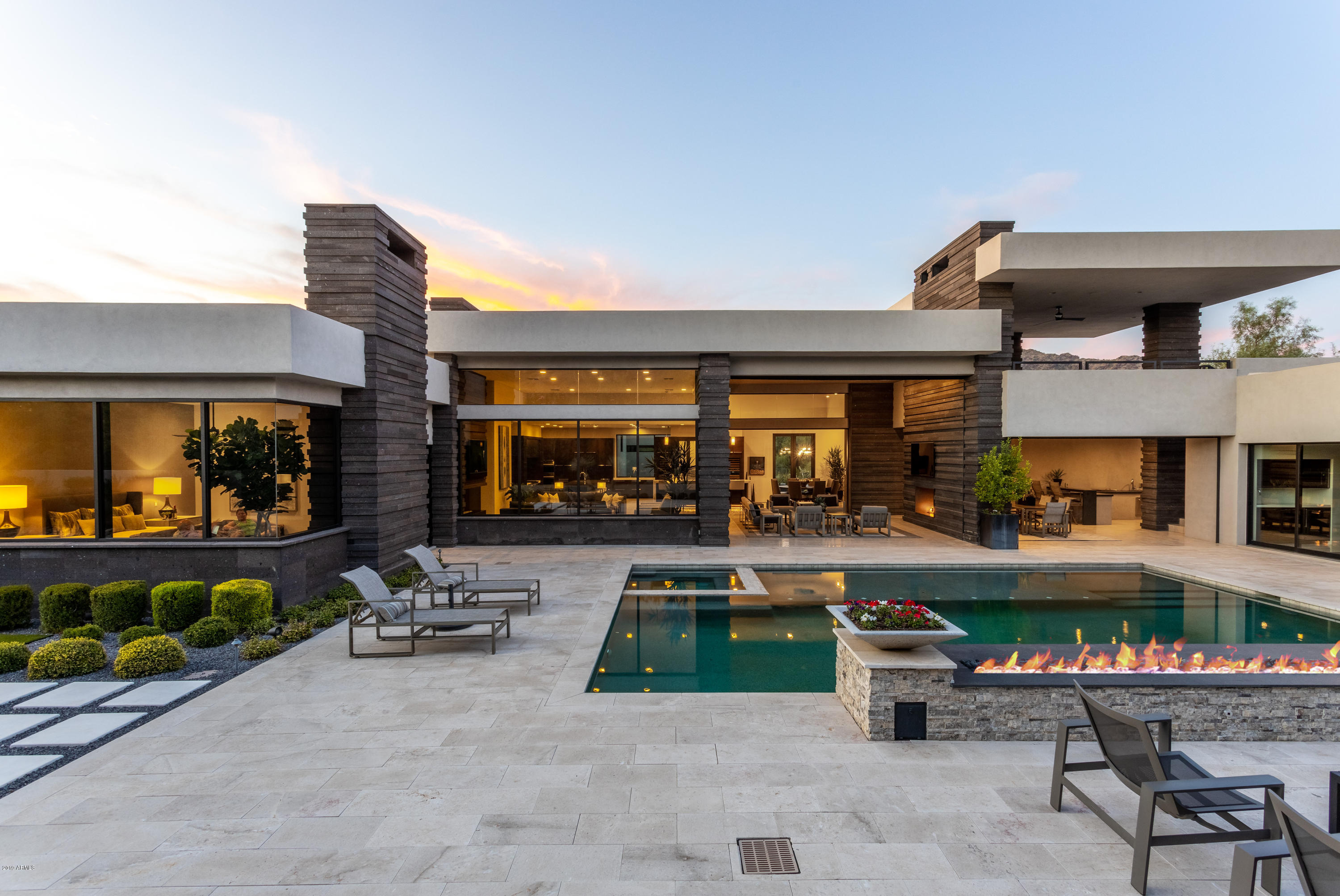 CAMELBACK RANCHOS - Residential