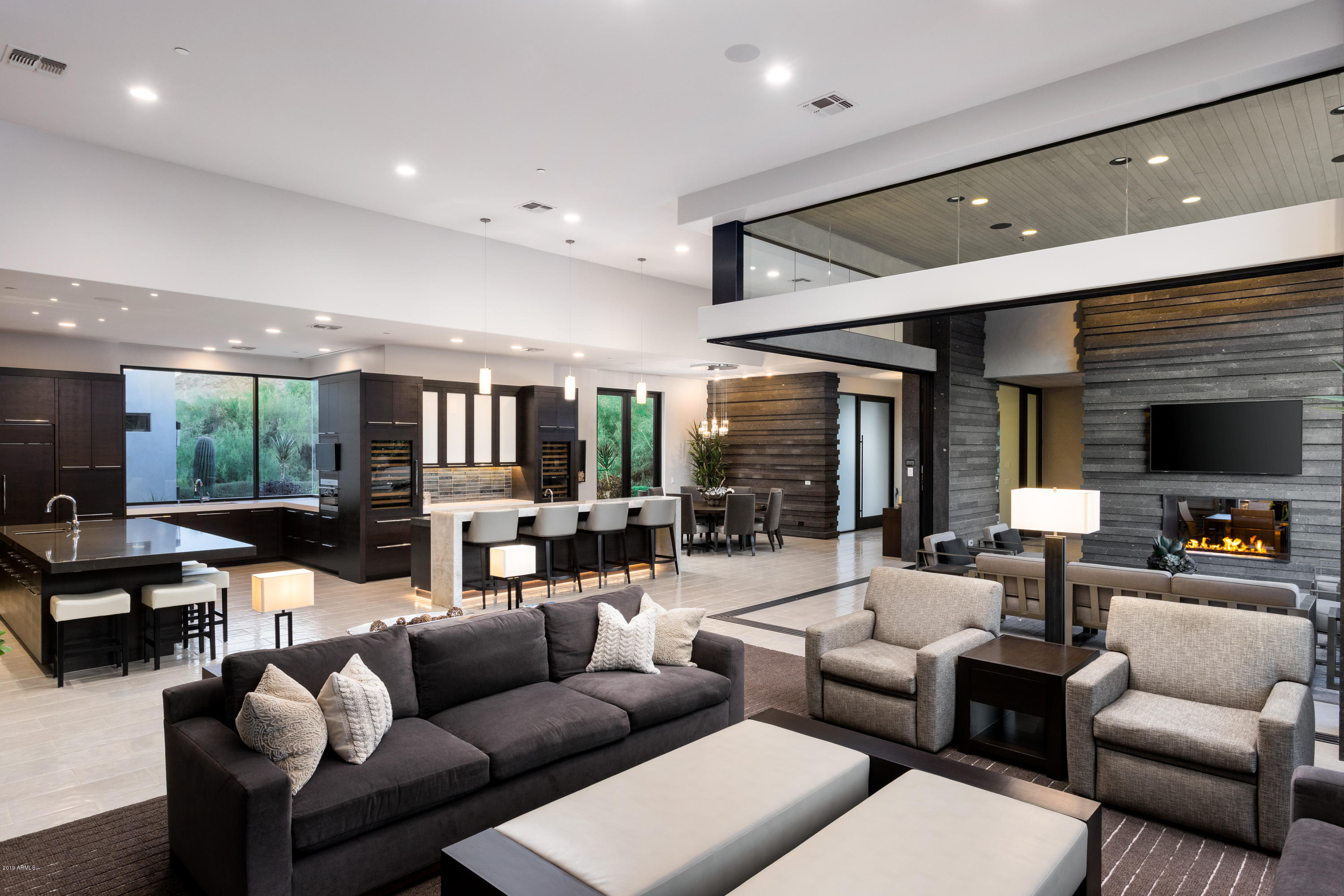 CAMELBACK RANCHOS - Residential