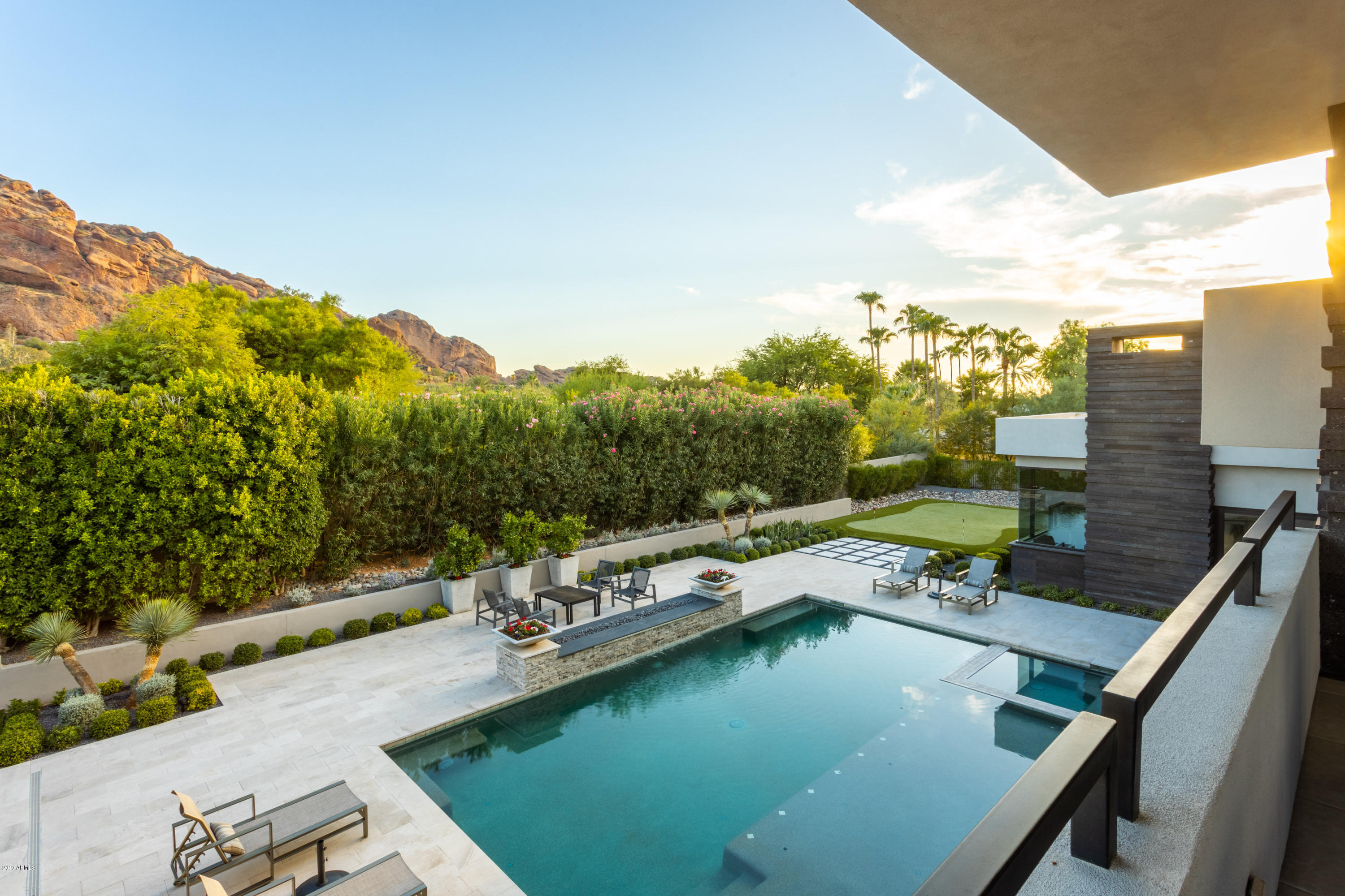 CAMELBACK RANCHOS - Residential