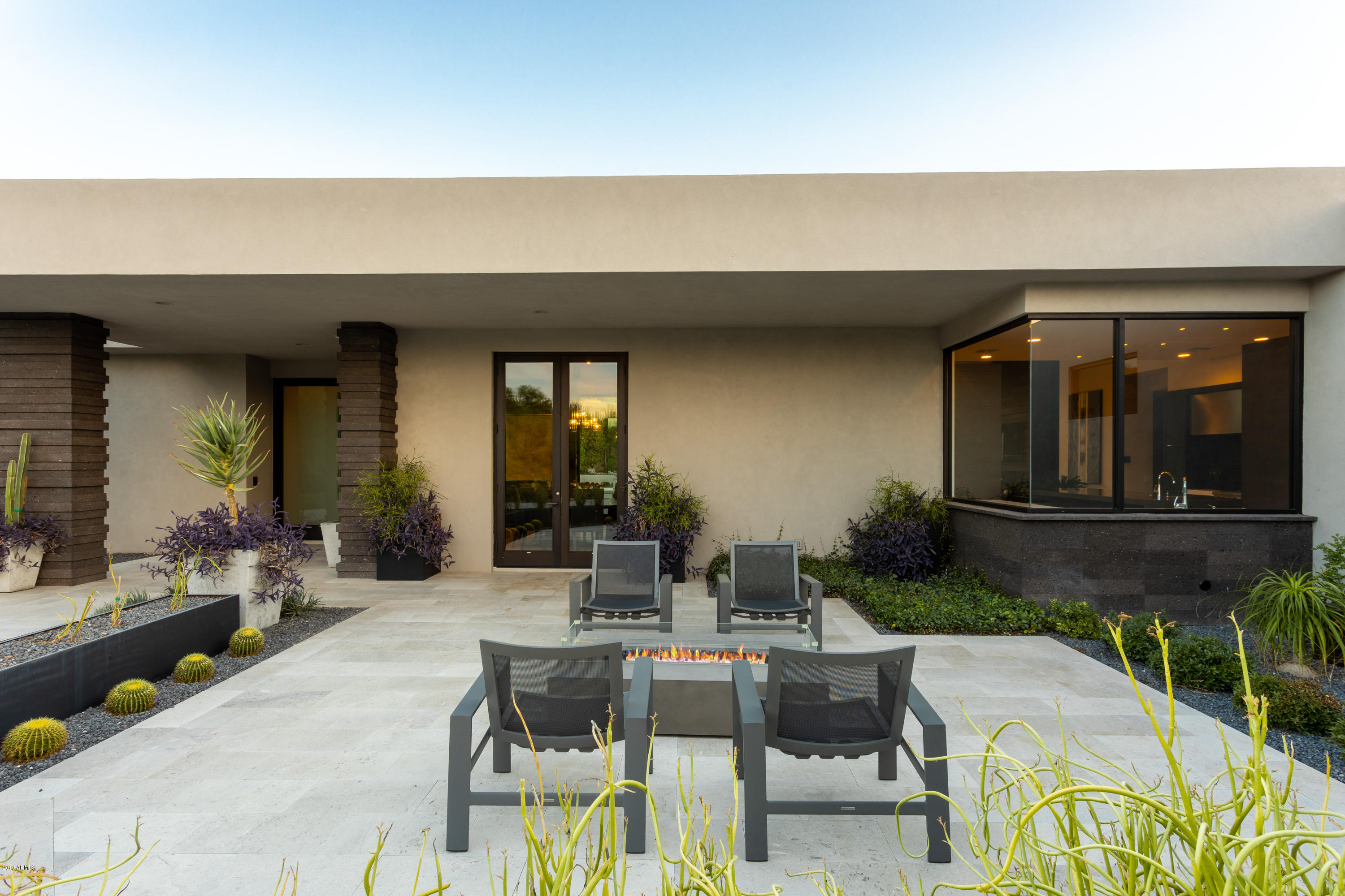 CAMELBACK RANCHOS - Residential