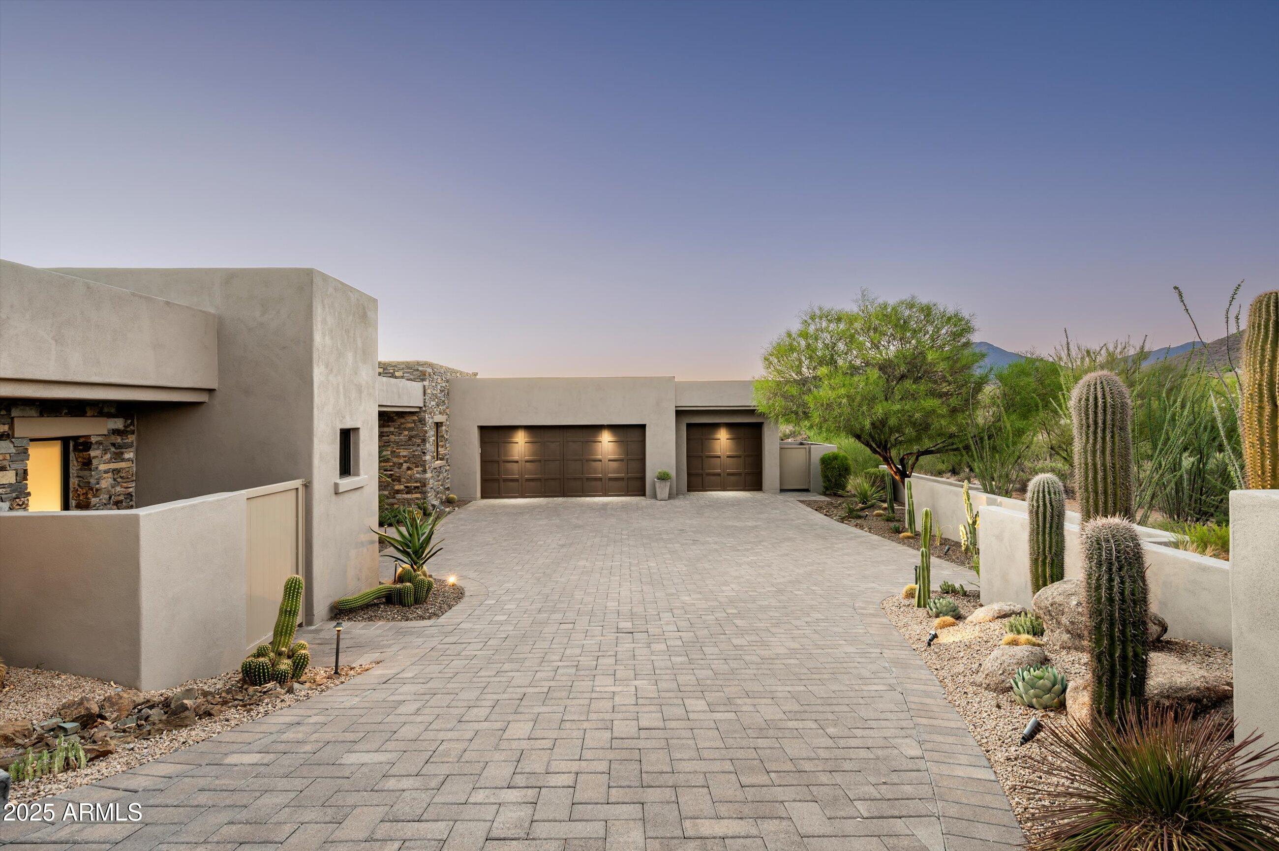 DESERT MOUNTAIN - Residential