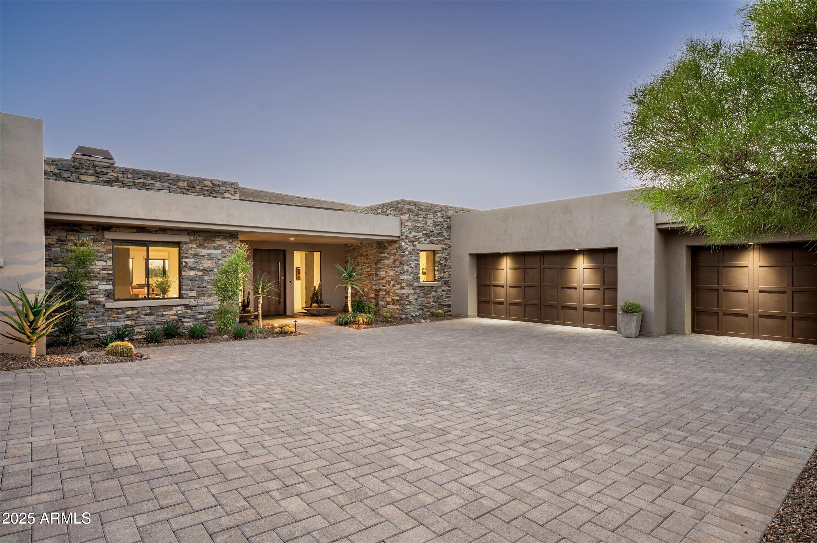DESERT MOUNTAIN - Residential