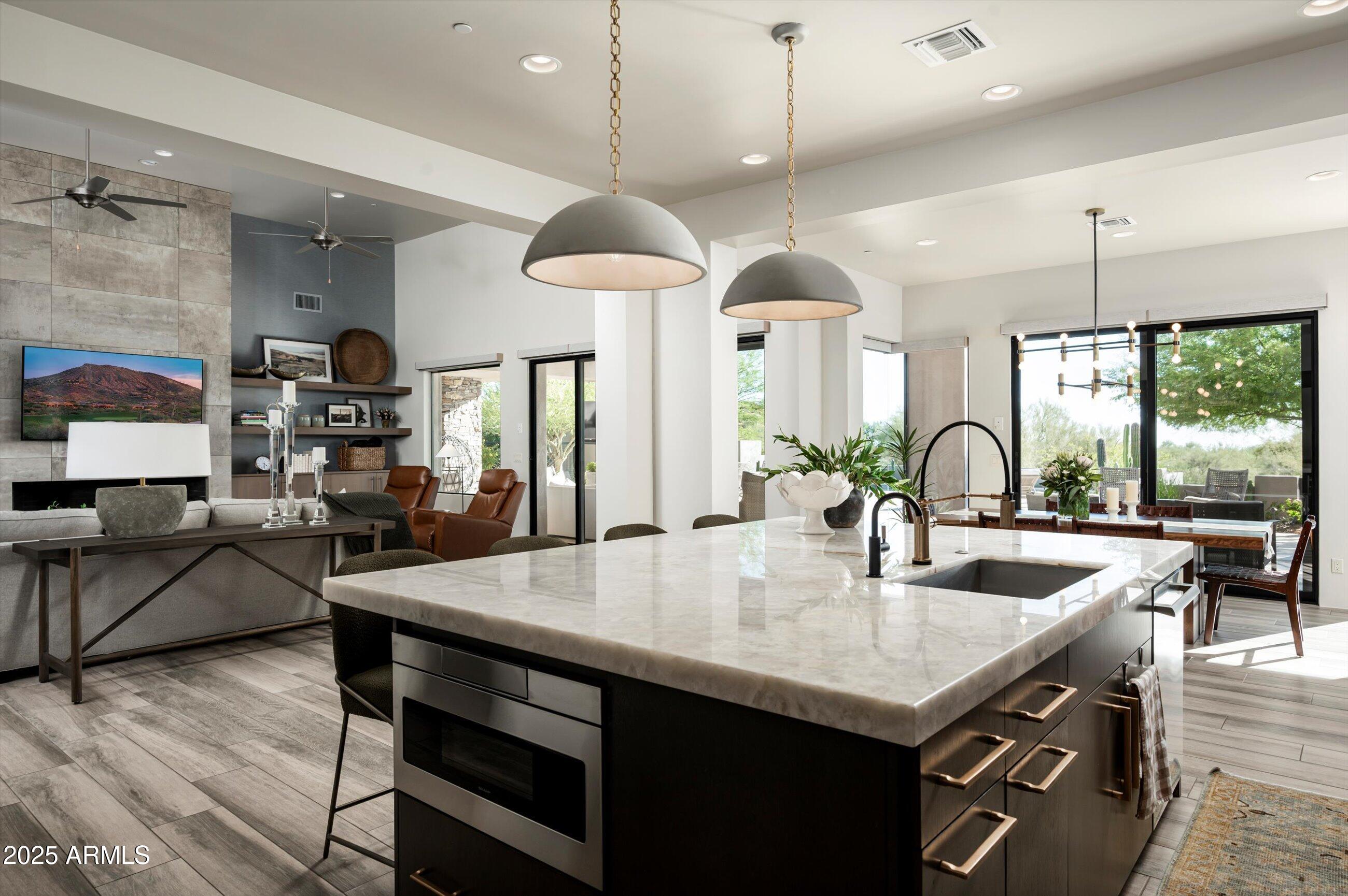 DESERT MOUNTAIN - Residential