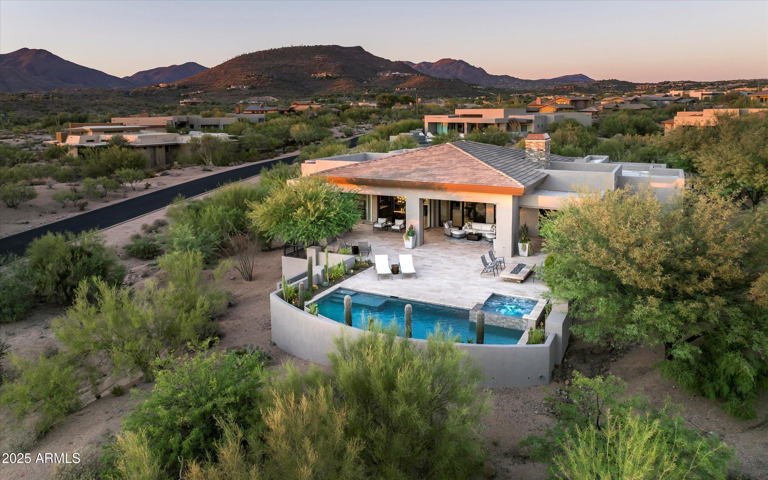 DESERT MOUNTAIN - Residential