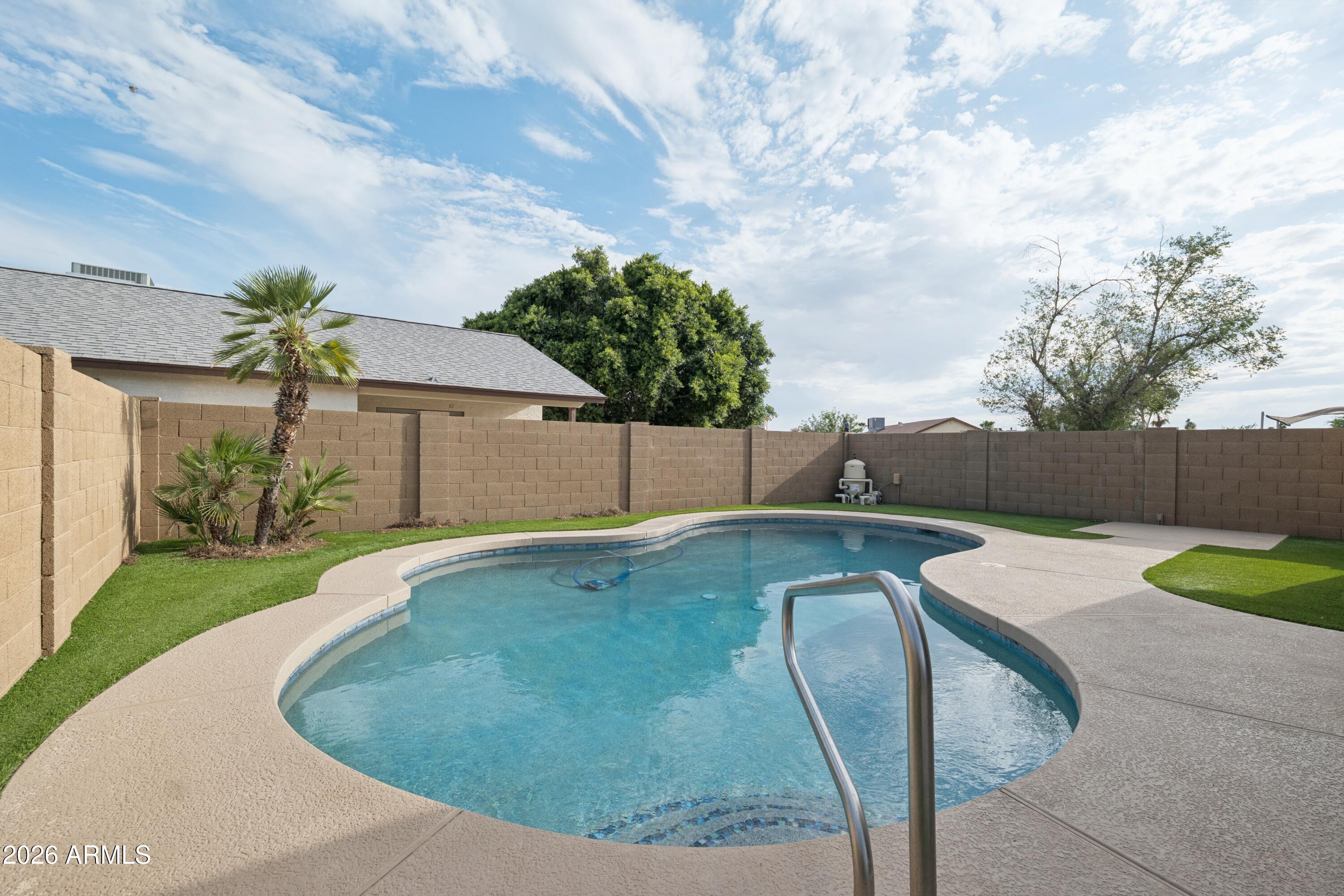 OVERLAND HILLS 3 LOT 485-668 TR A-D - Residential