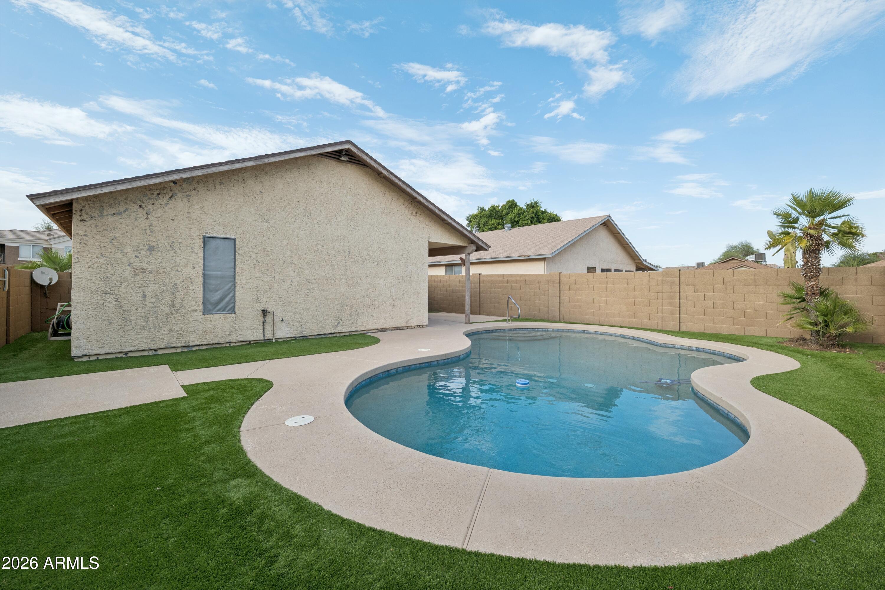 OVERLAND HILLS 3 LOT 485-668 TR A-D - Residential