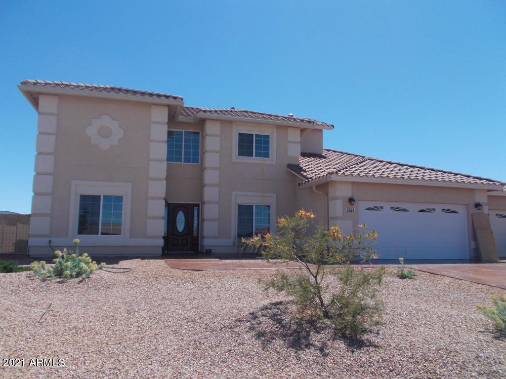 CANYON DE FLORES PHASE 2E - Residential Lease