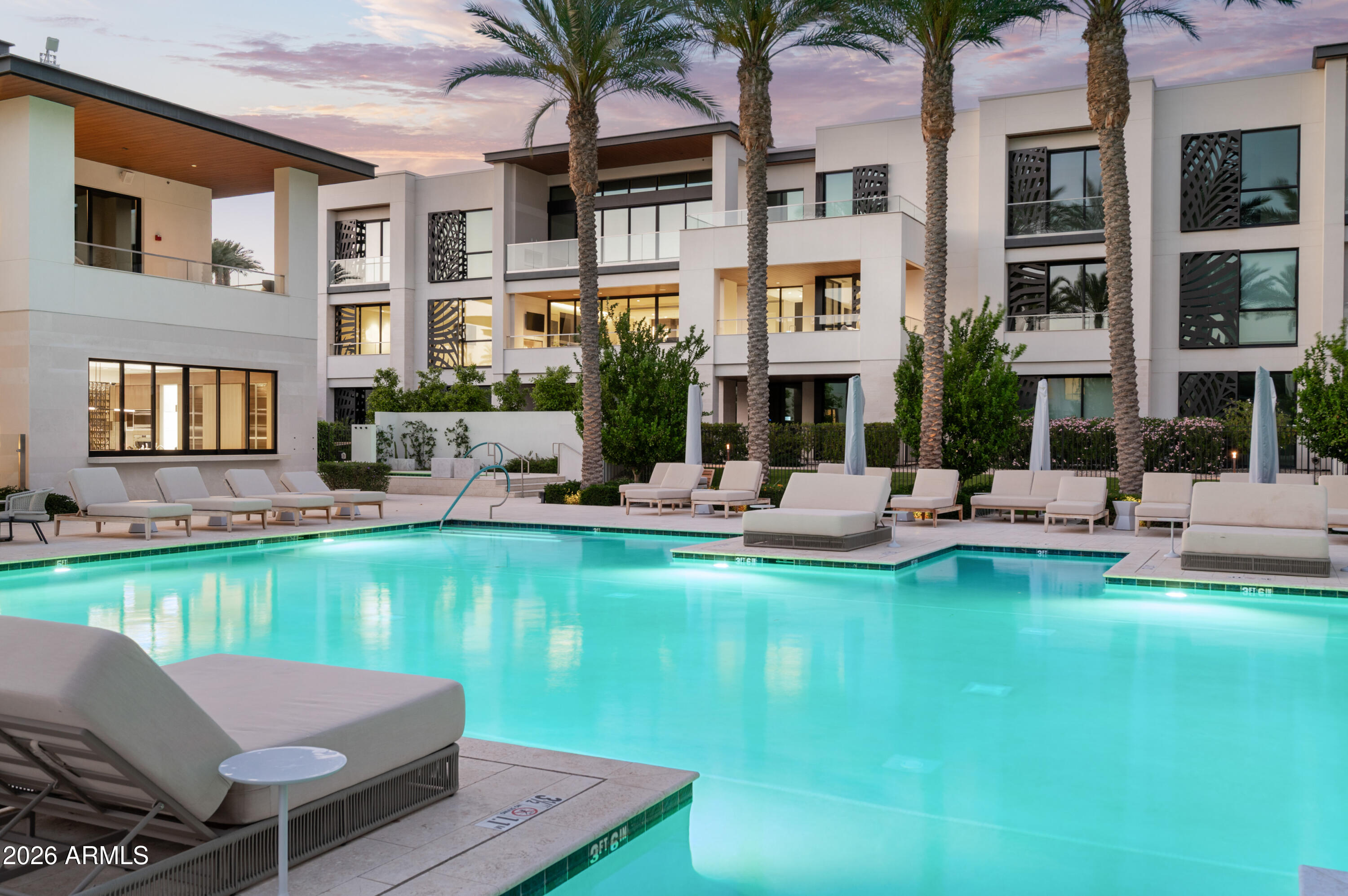 Ritz Carlton Residences - Residential