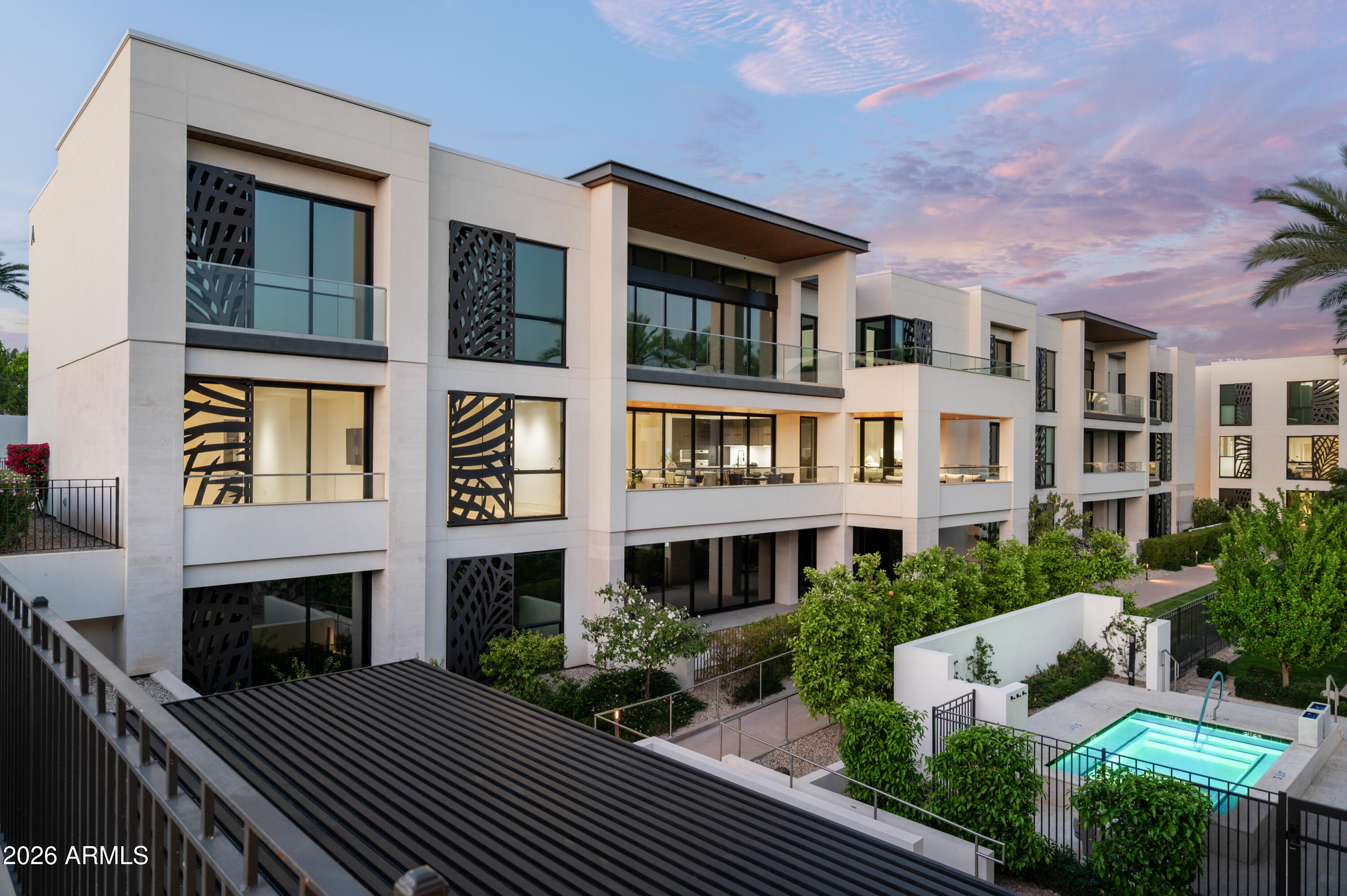 Ritz Carlton Residences - Residential