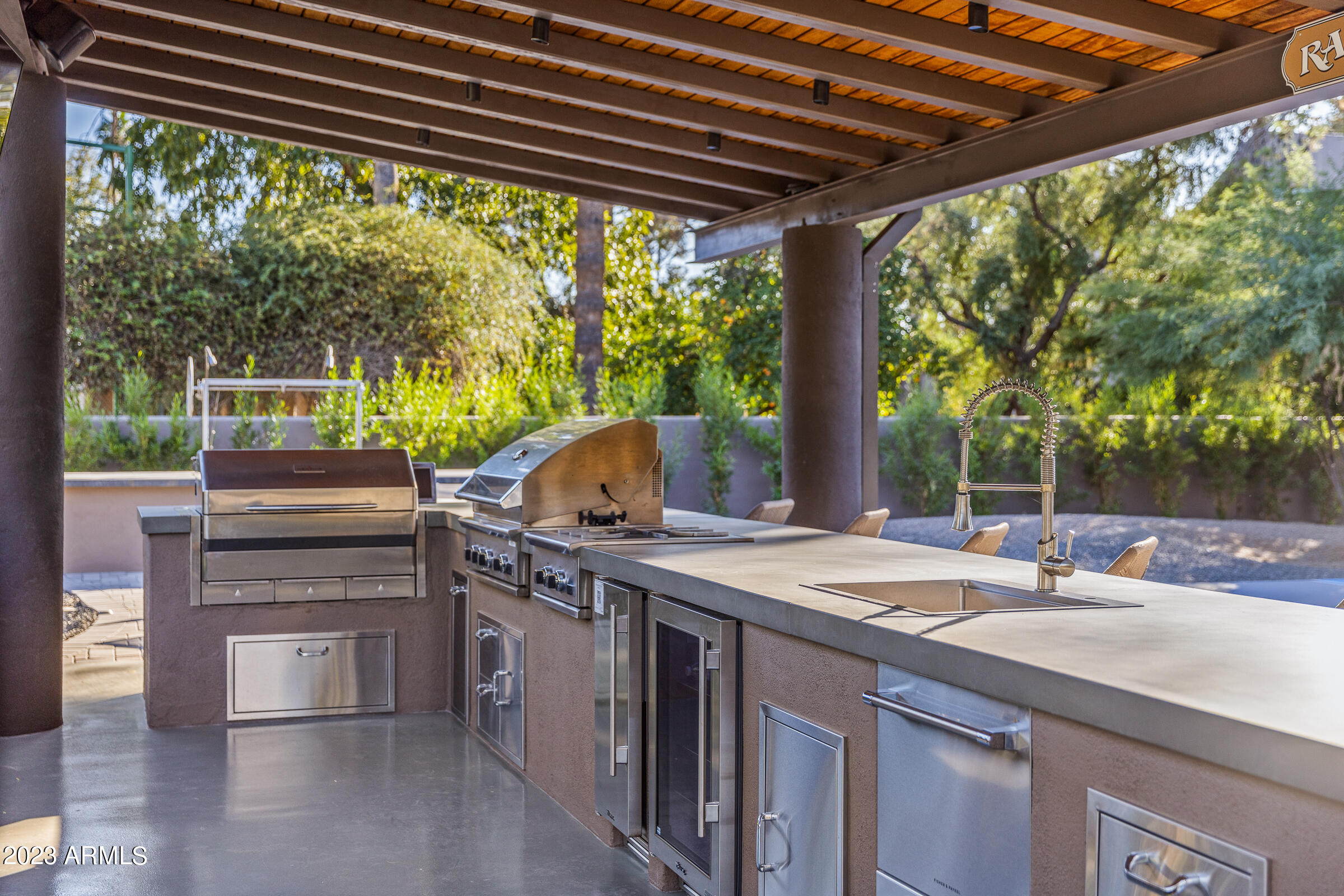 COLTER ESTATES - Residential