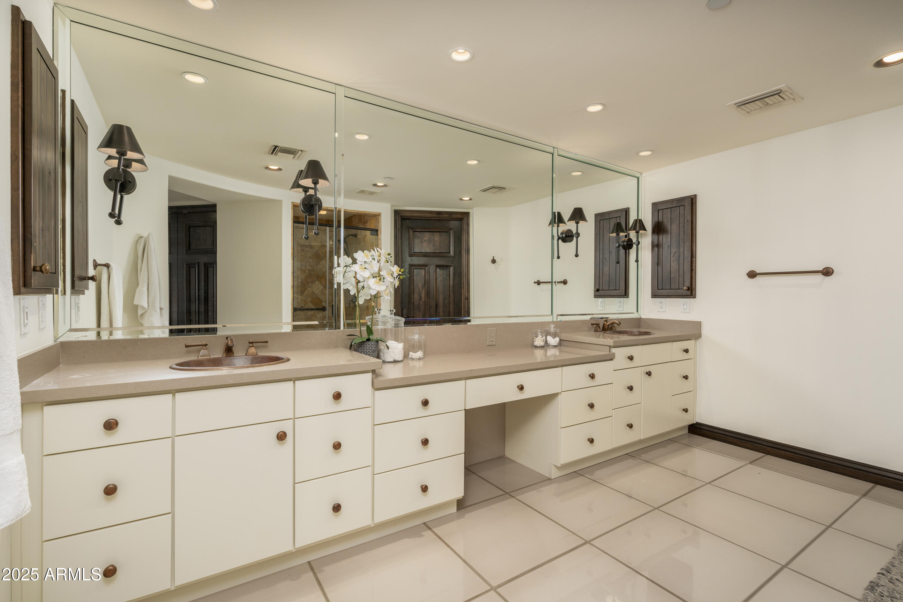 SCOTTSDALE WATERFRONT RESIDENCES CONDOMINIUM - Residential