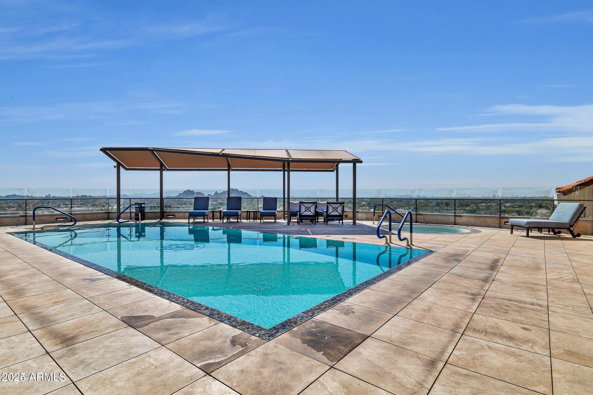 SCOTTSDALE WATERFRONT RESIDENCES CONDOMINIUM - Residential