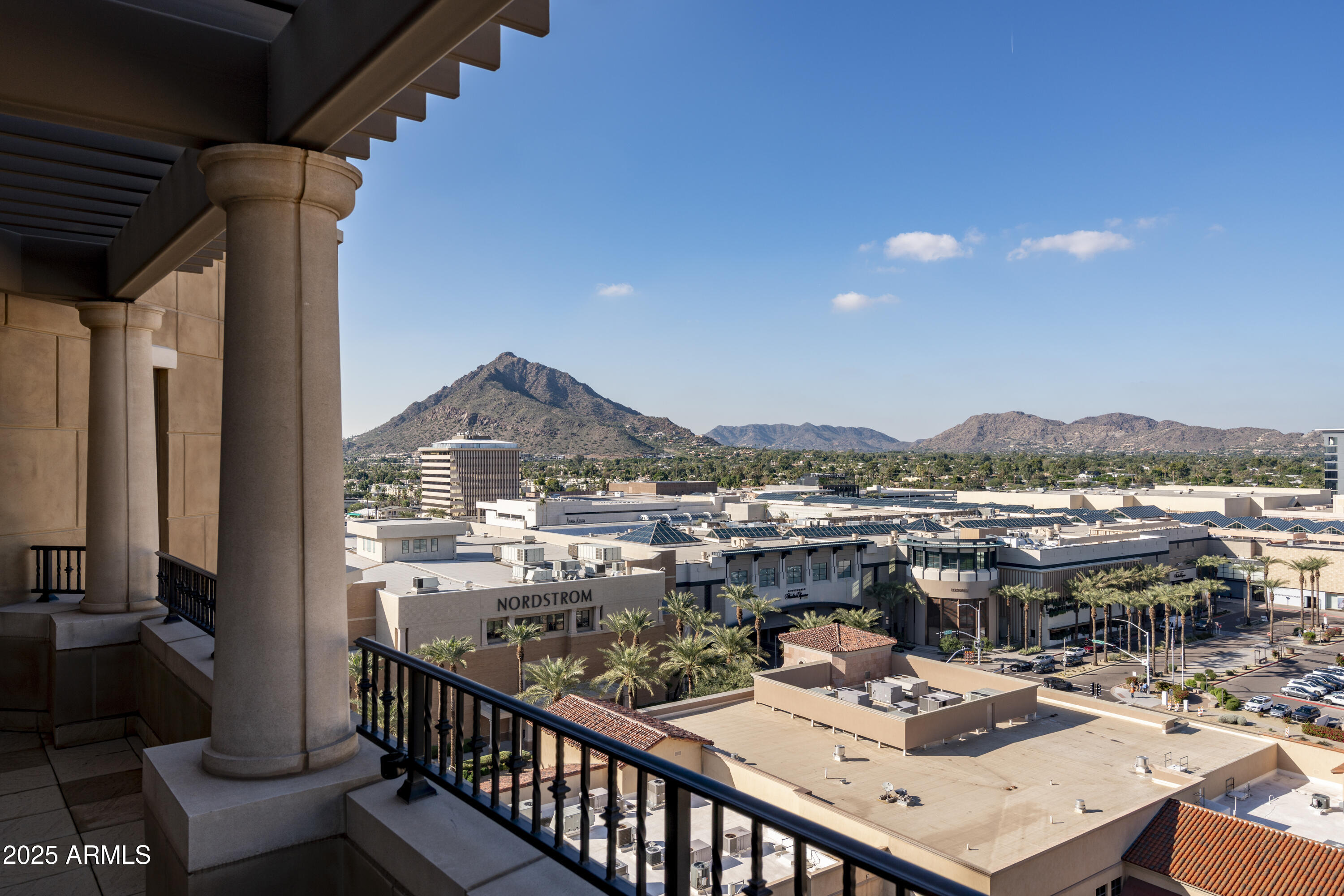 SCOTTSDALE WATERFRONT RESIDENCES CONDOMINIUM - Residential