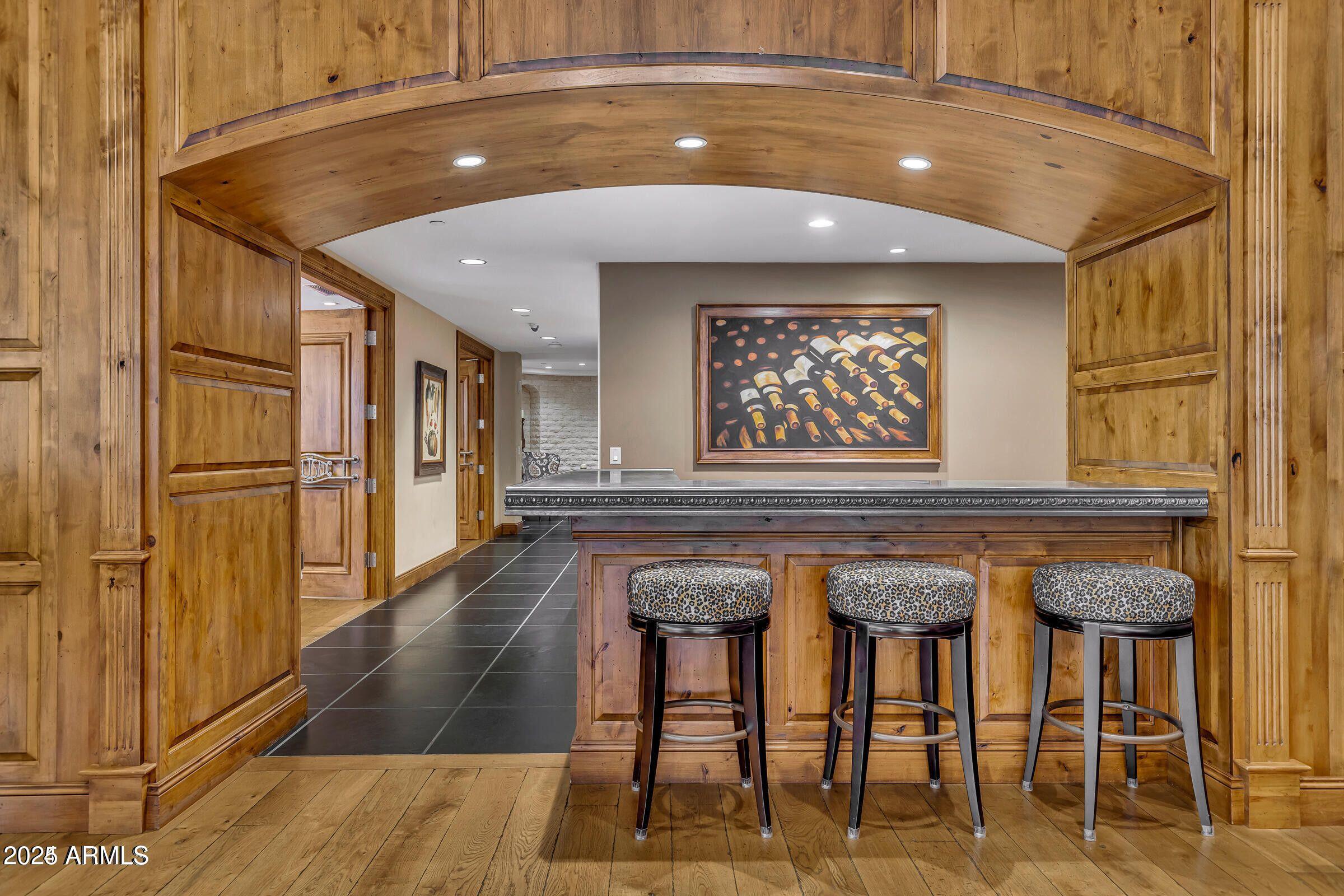 SCOTTSDALE WATERFRONT RESIDENCES CONDOMINIUM - Residential