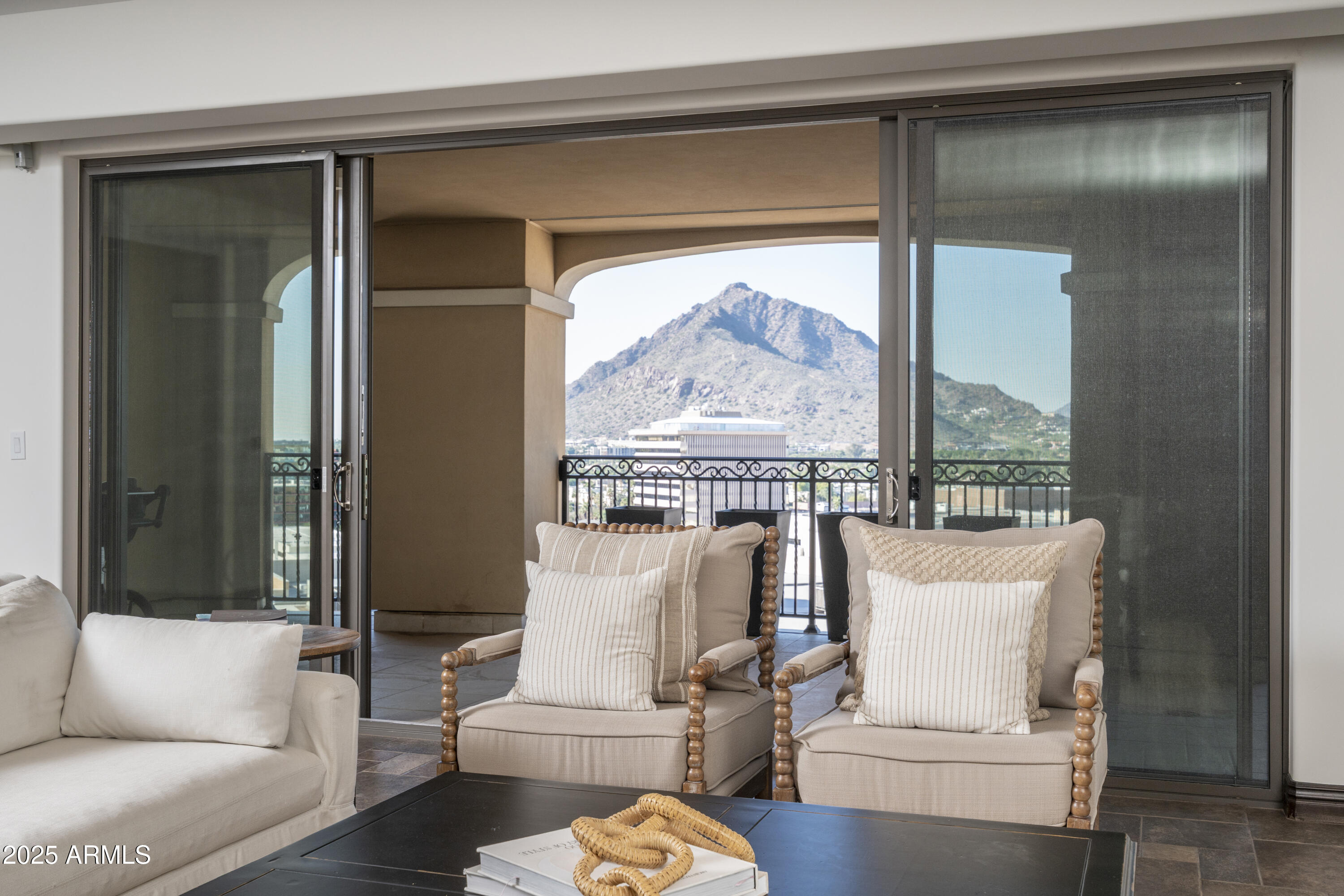 SCOTTSDALE WATERFRONT RESIDENCES CONDOMINIUM - Residential