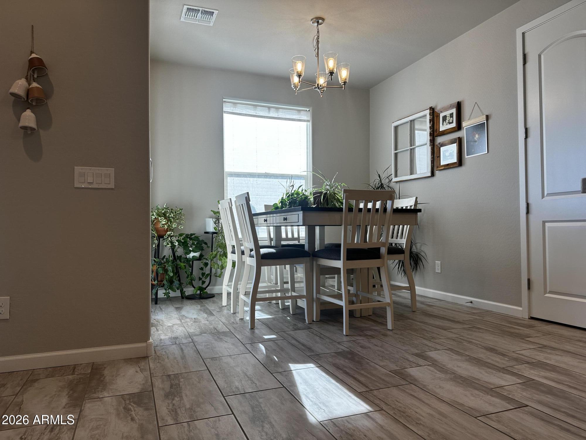 MOUNTAIN GATE - Residential