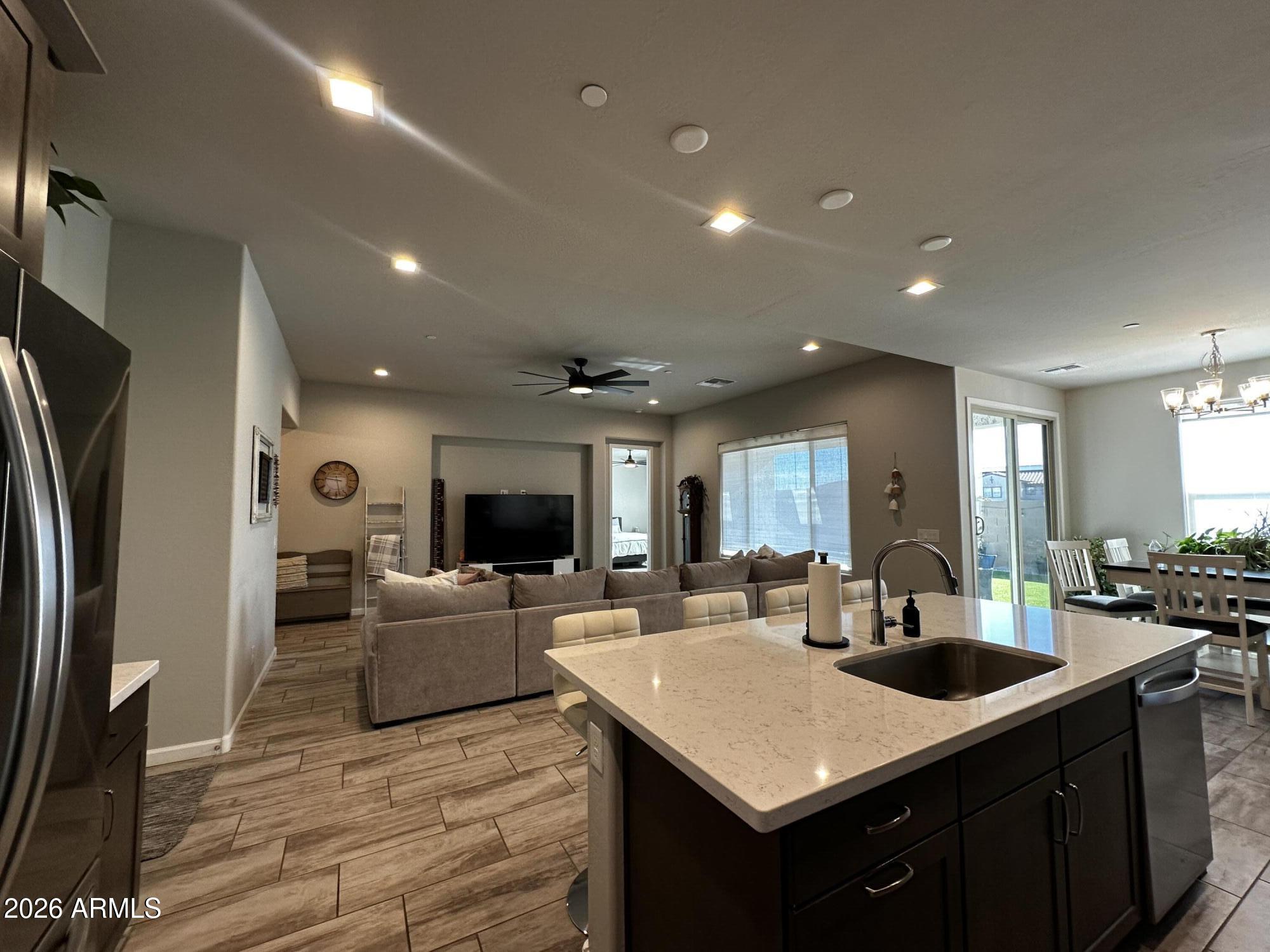 MOUNTAIN GATE - Residential