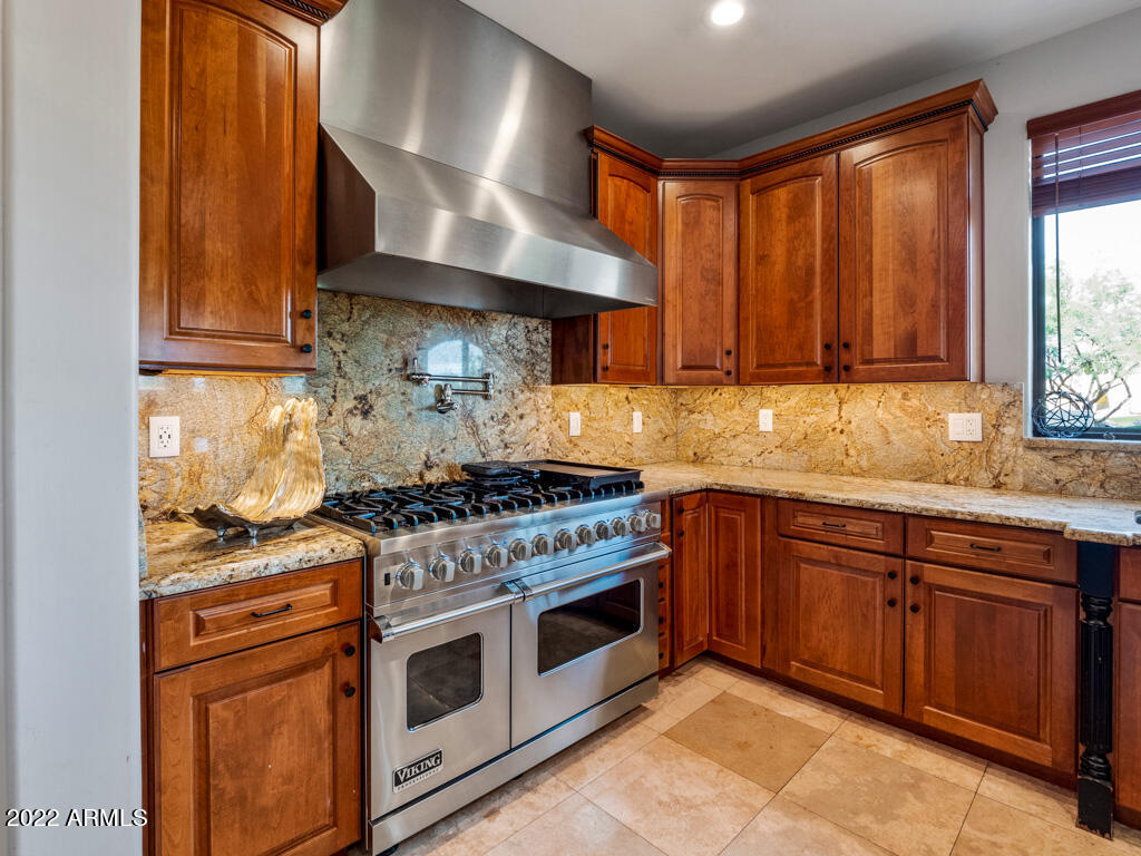 TH PT W2 NW4 SE4 SEC 12 DESC P/G 04-1240697 EX W 20F RD AND EX N 55F RD - Residential