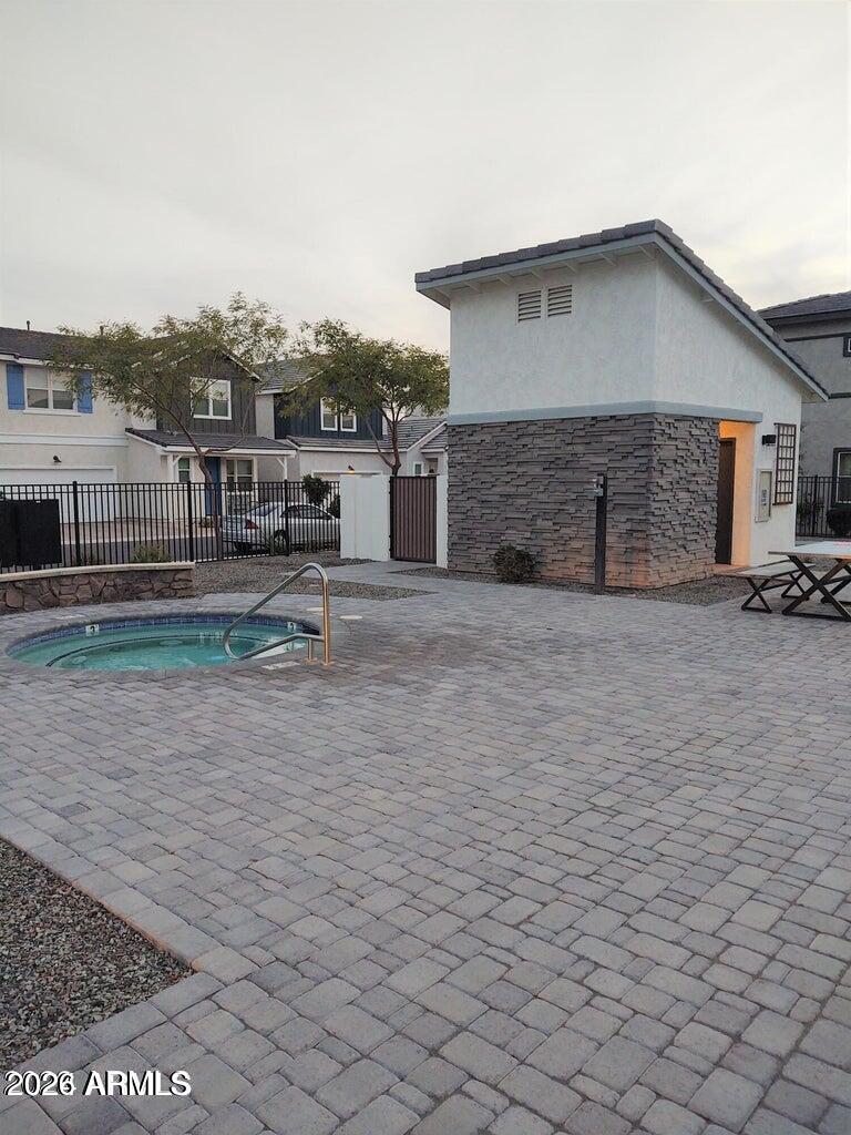 BELLA CORONA - Residential