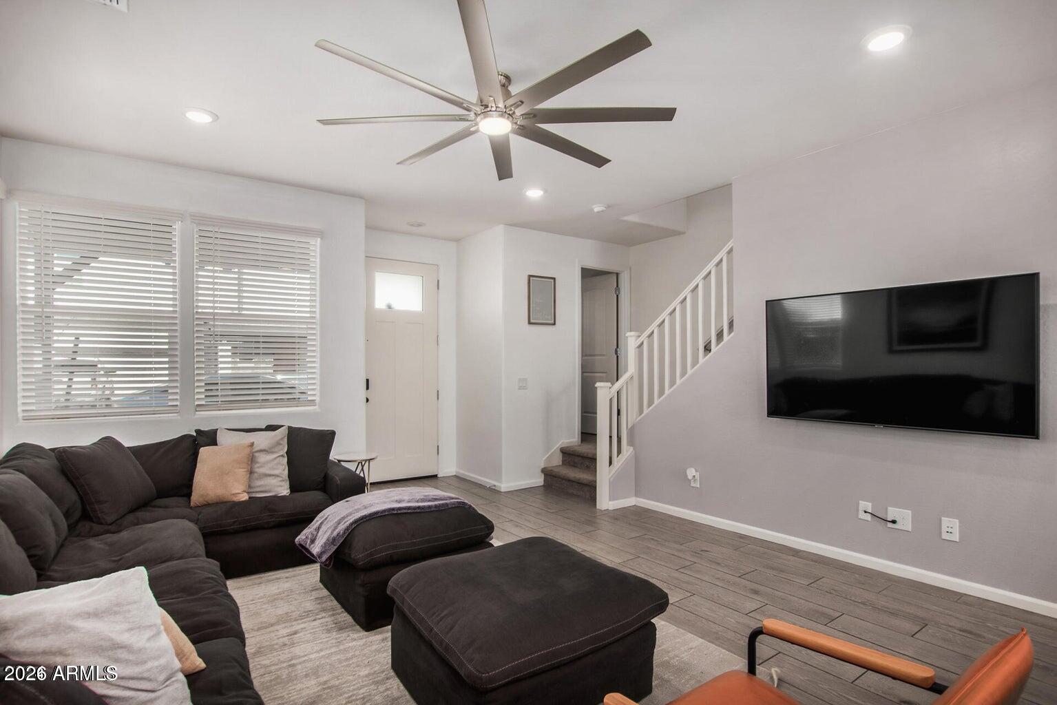 BELLA CORONA - Residential