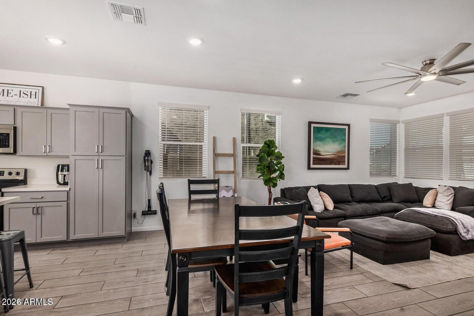 BELLA CORONA - Residential