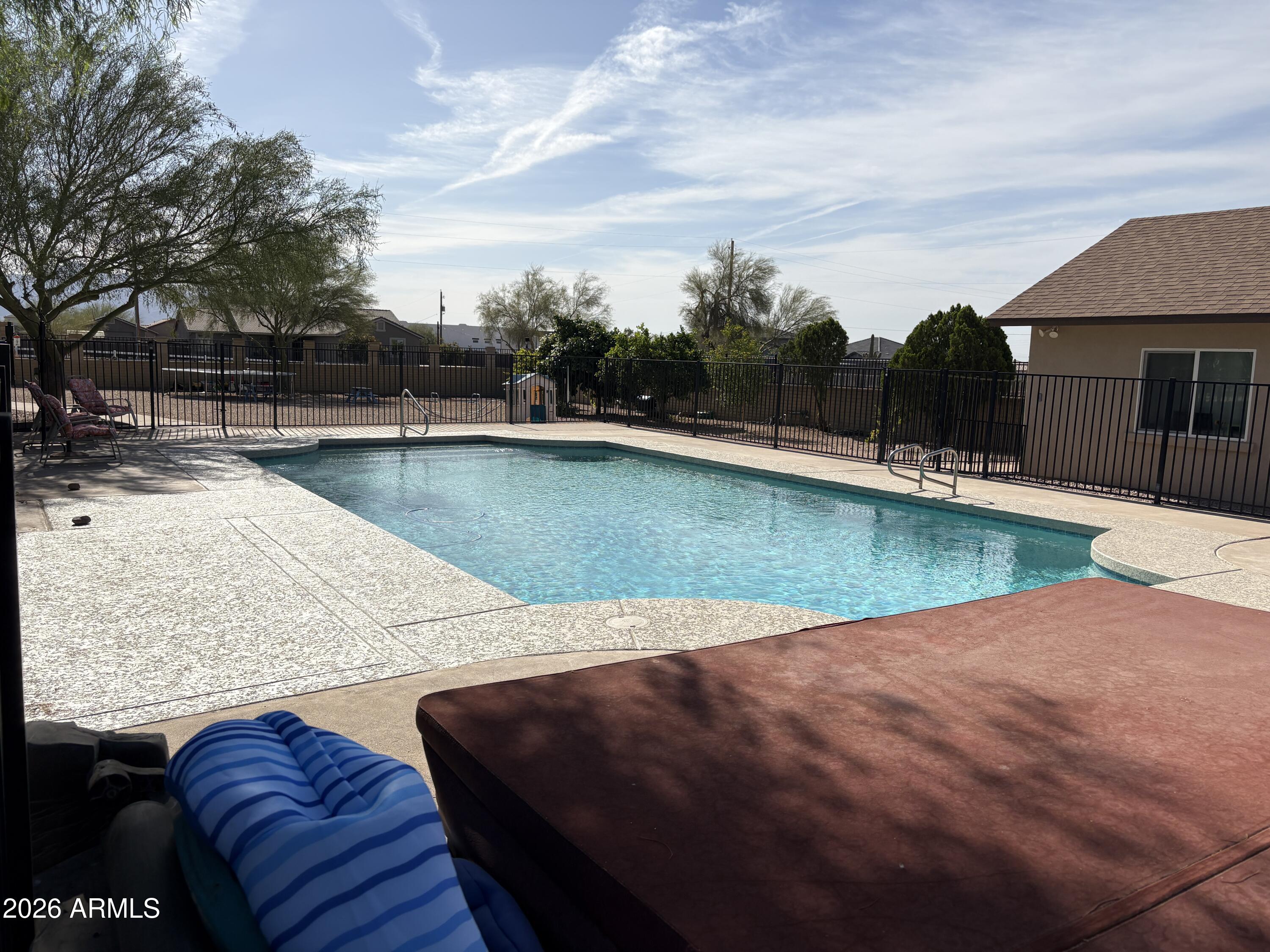 Section: 11 Township: 1N Range: 7E - Residential
