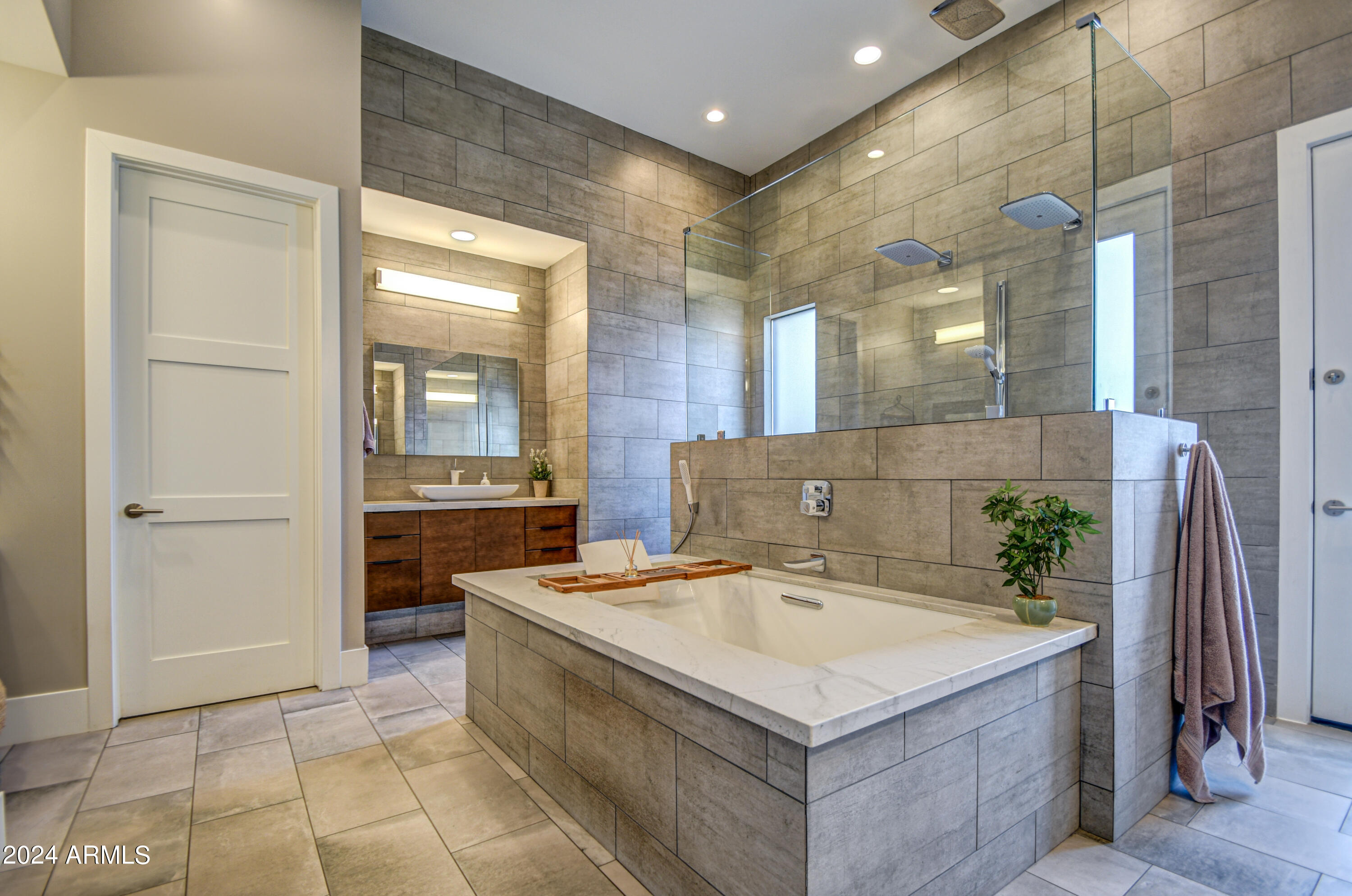 CIRCLE G AT SILVER CREEK AMD - Residential