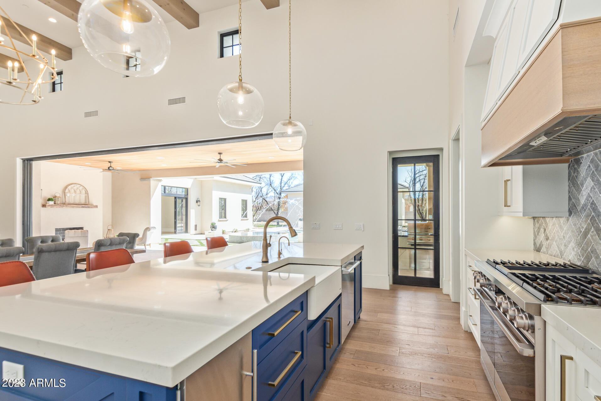 PECAN LIGHTS - Residential