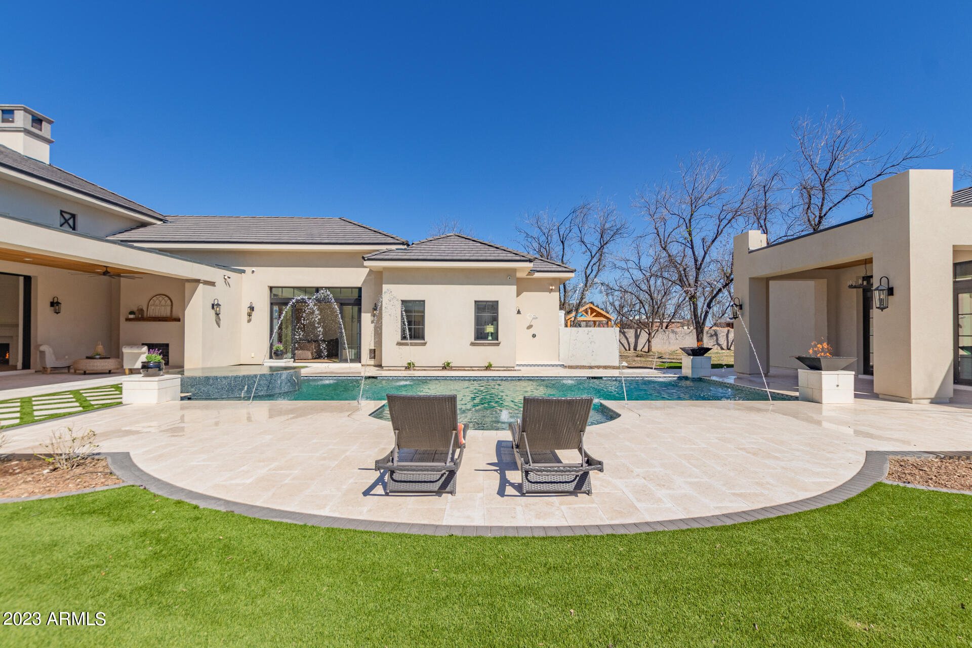 PECAN LIGHTS - Residential
