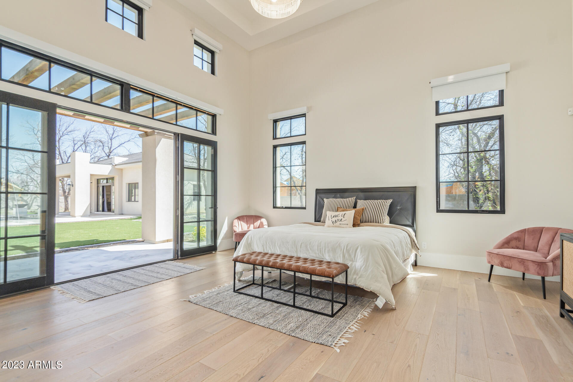 PECAN LIGHTS - Residential