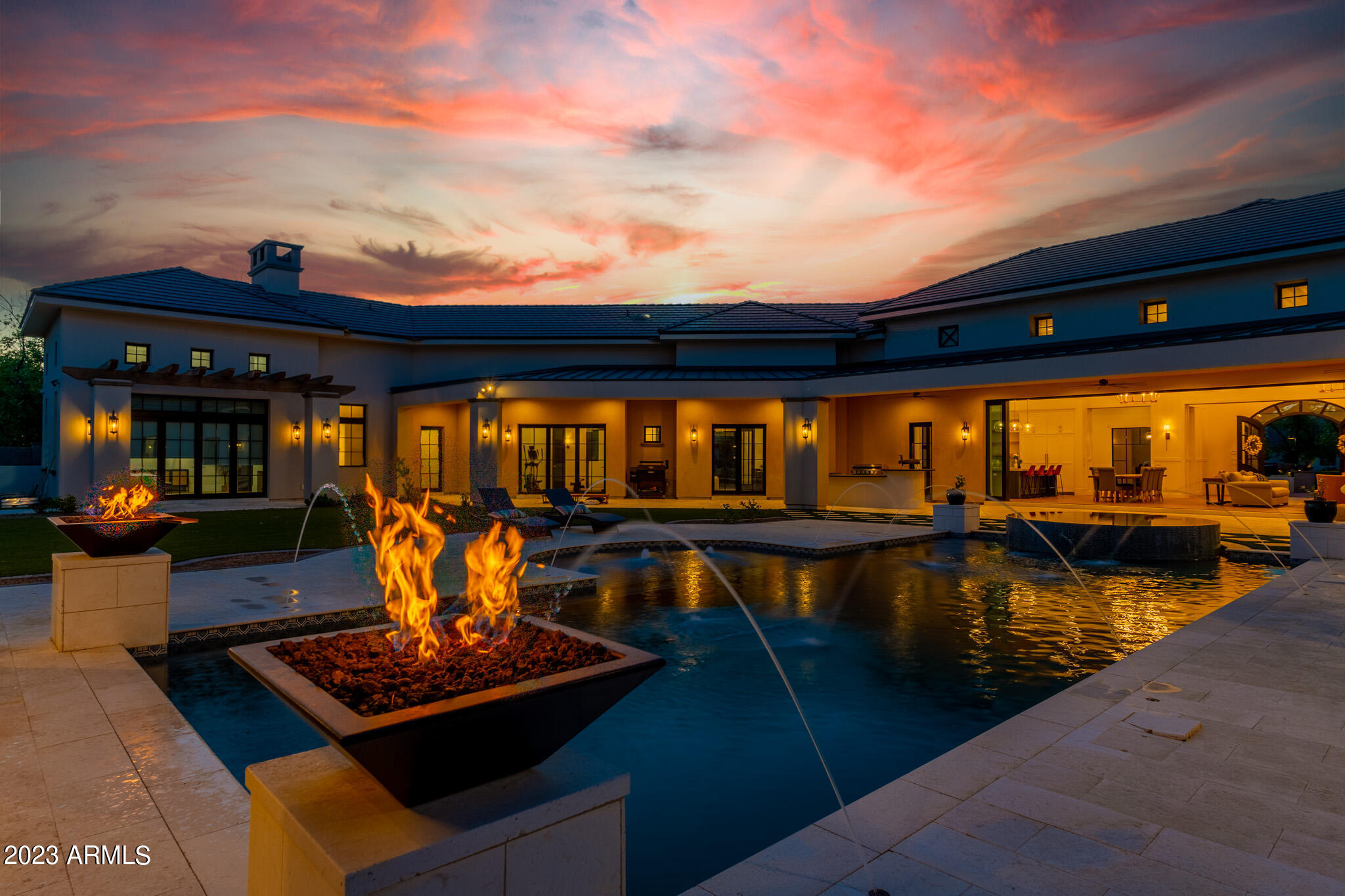 PECAN LIGHTS - Residential