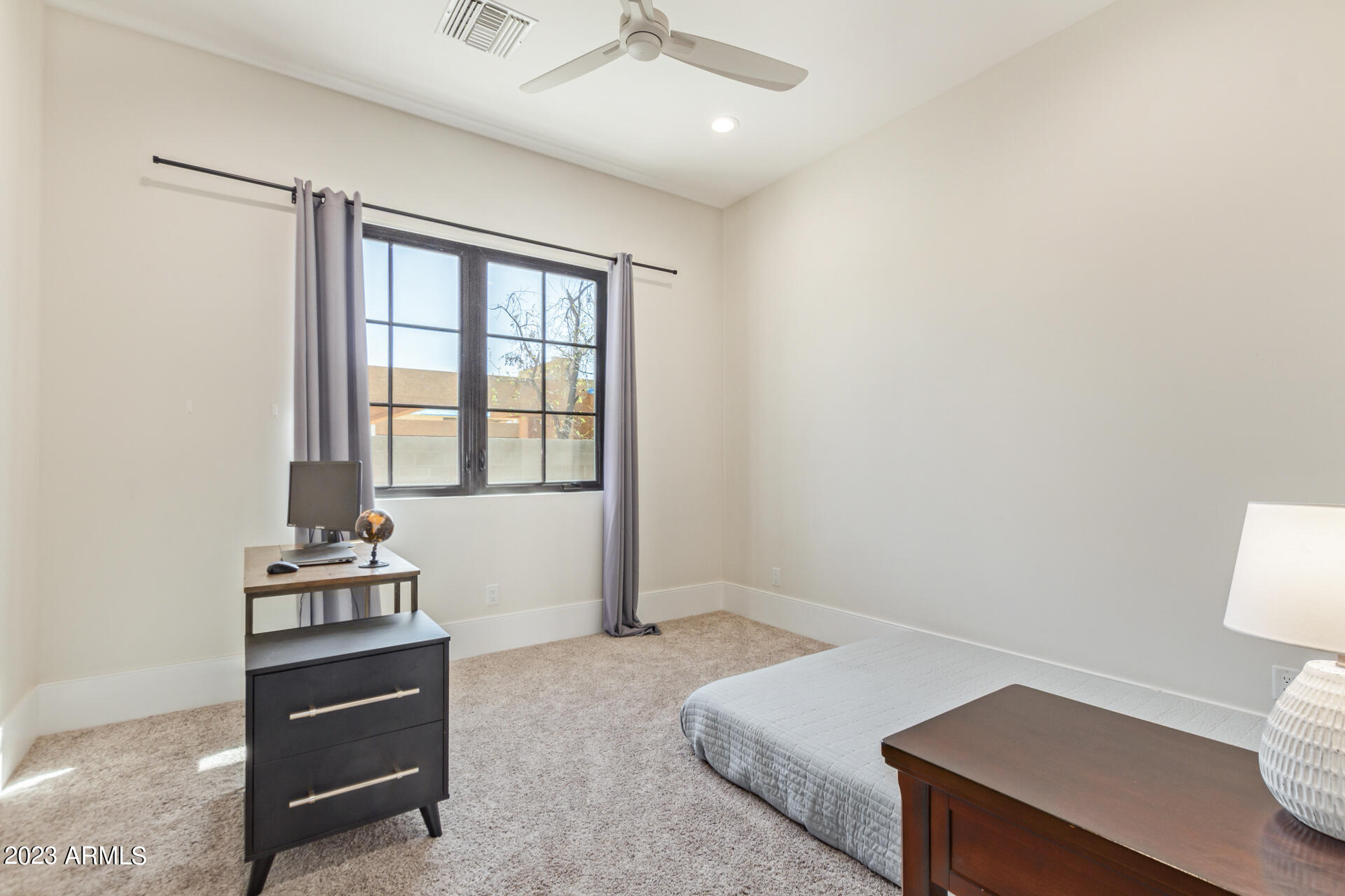 PECAN LIGHTS - Residential
