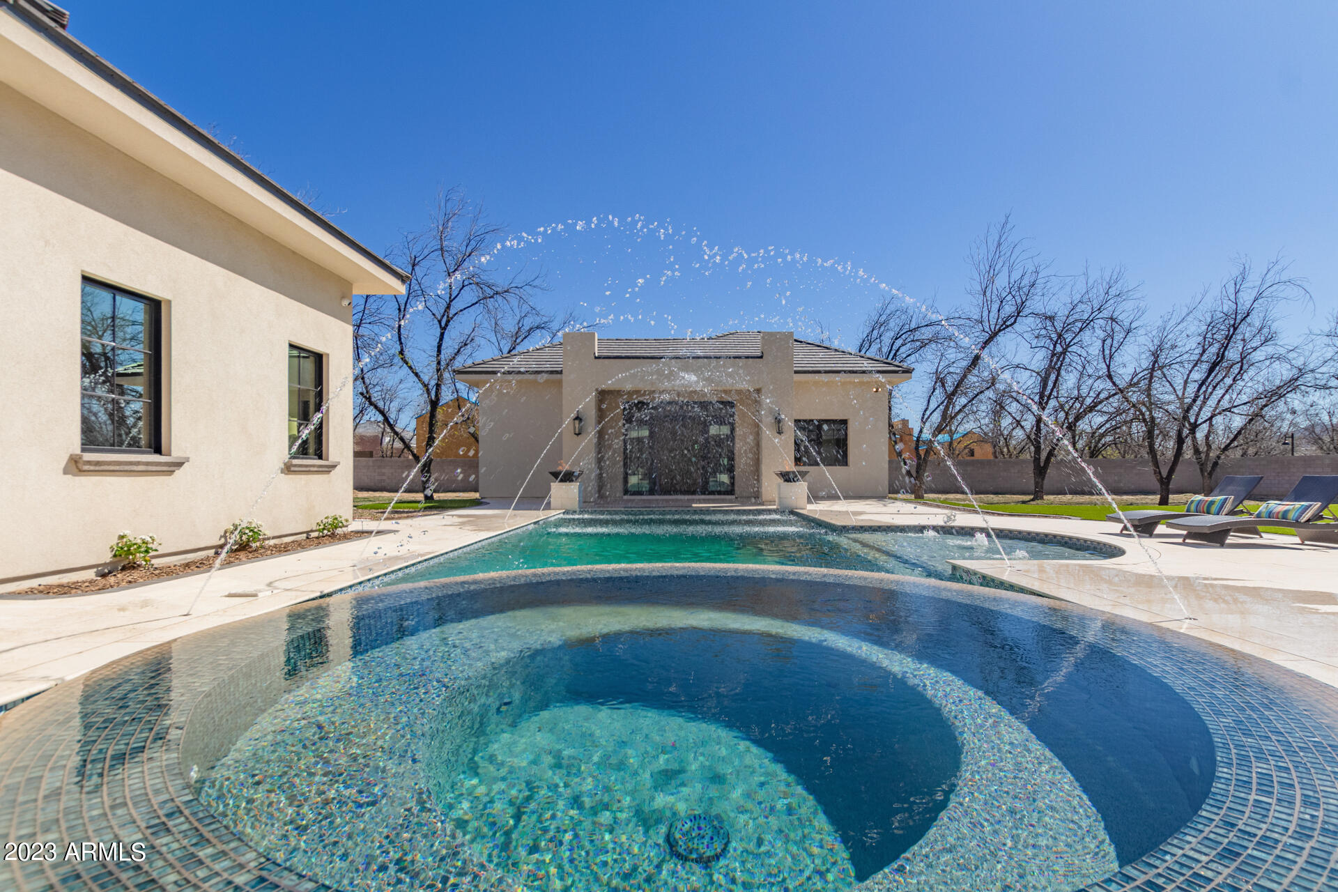 PECAN LIGHTS - Residential