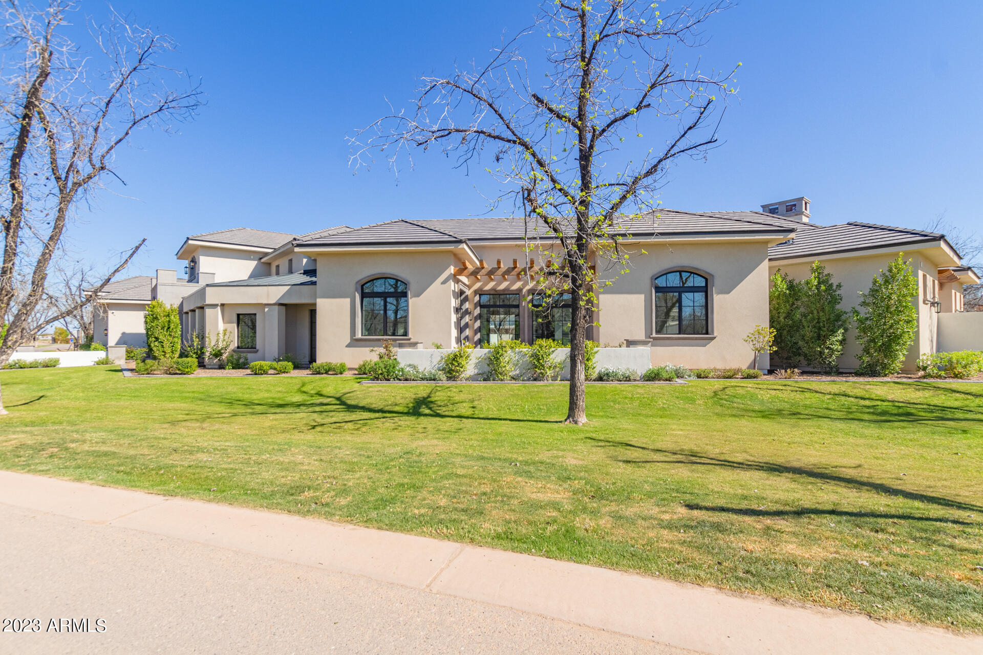 PECAN LIGHTS - Residential