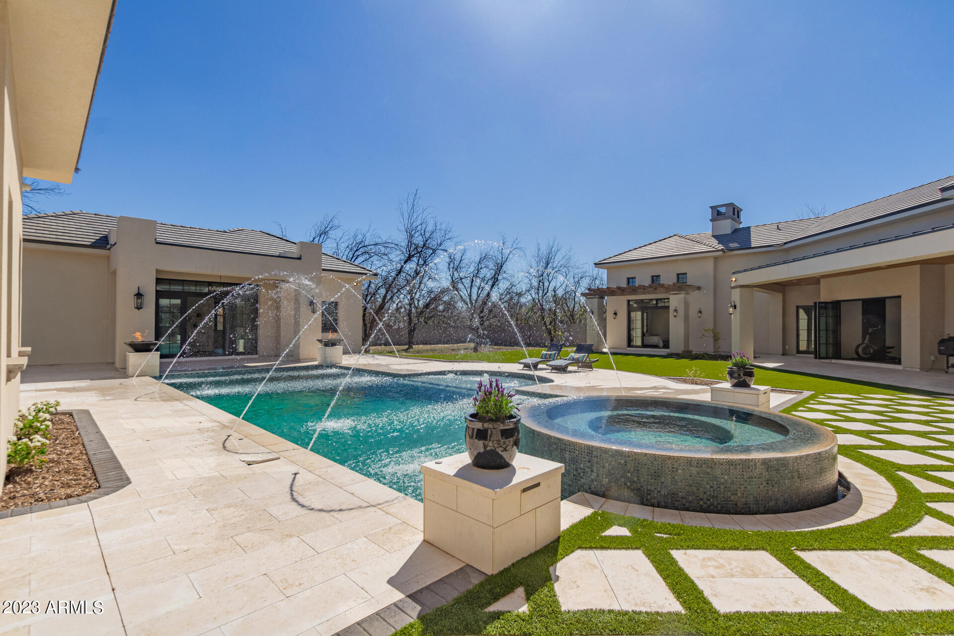 PECAN LIGHTS - Residential