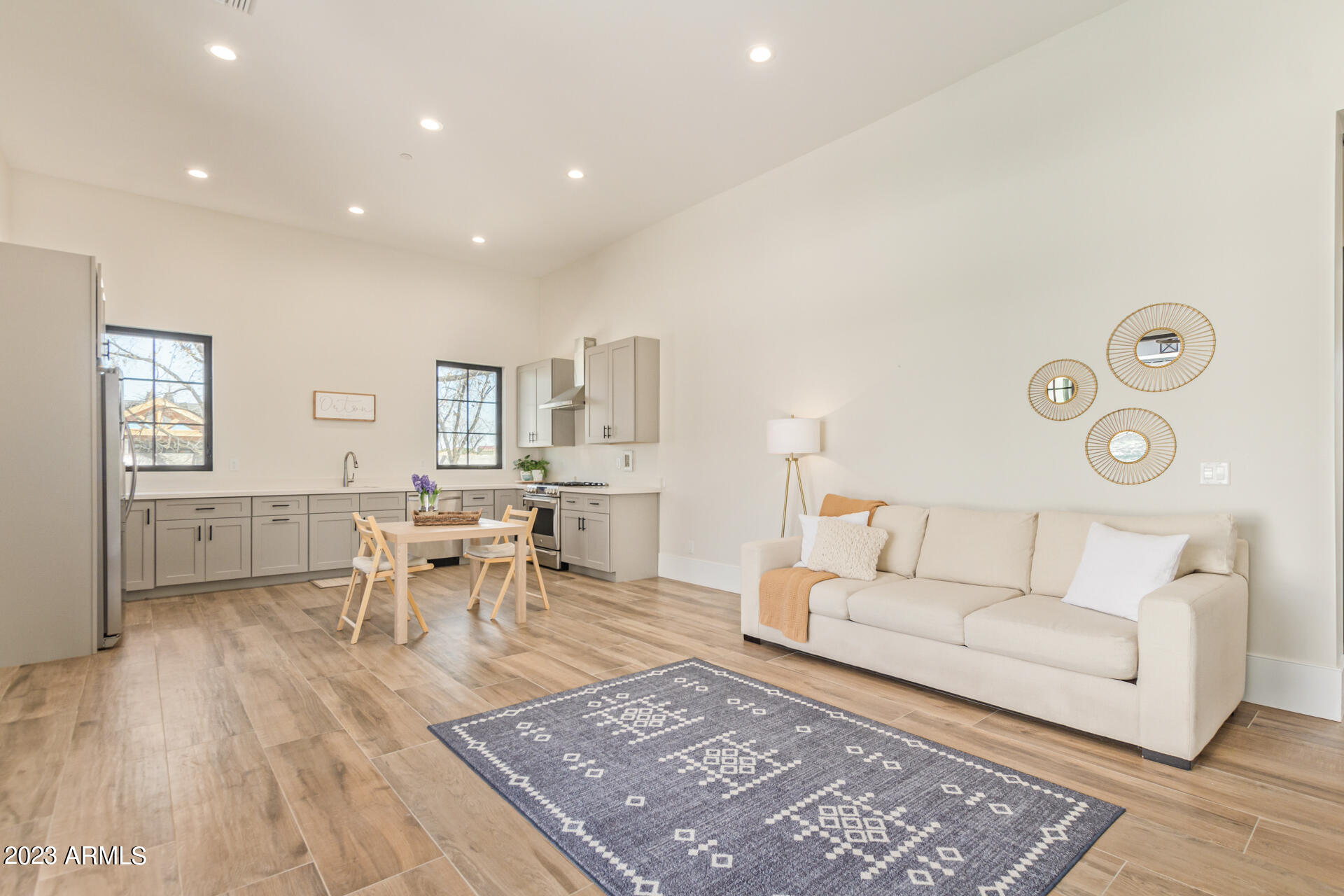 PECAN LIGHTS - Residential