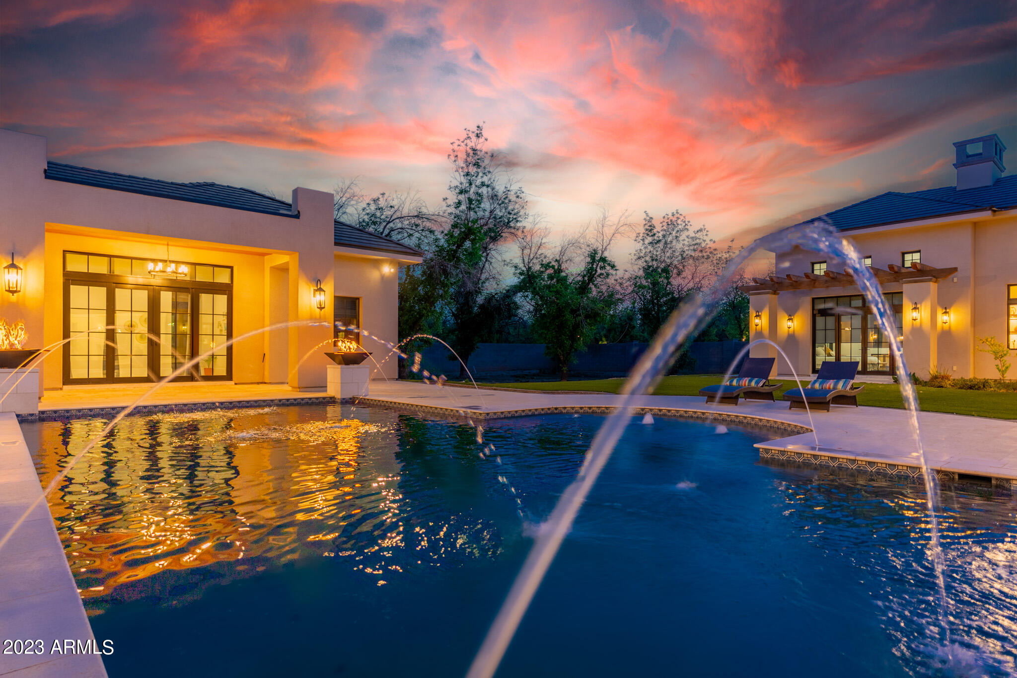 PECAN LIGHTS - Residential