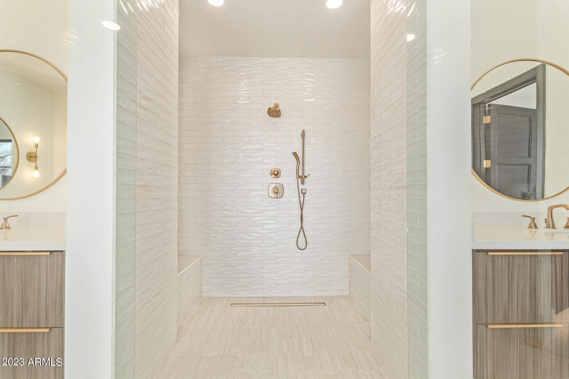PECAN LIGHTS - Residential