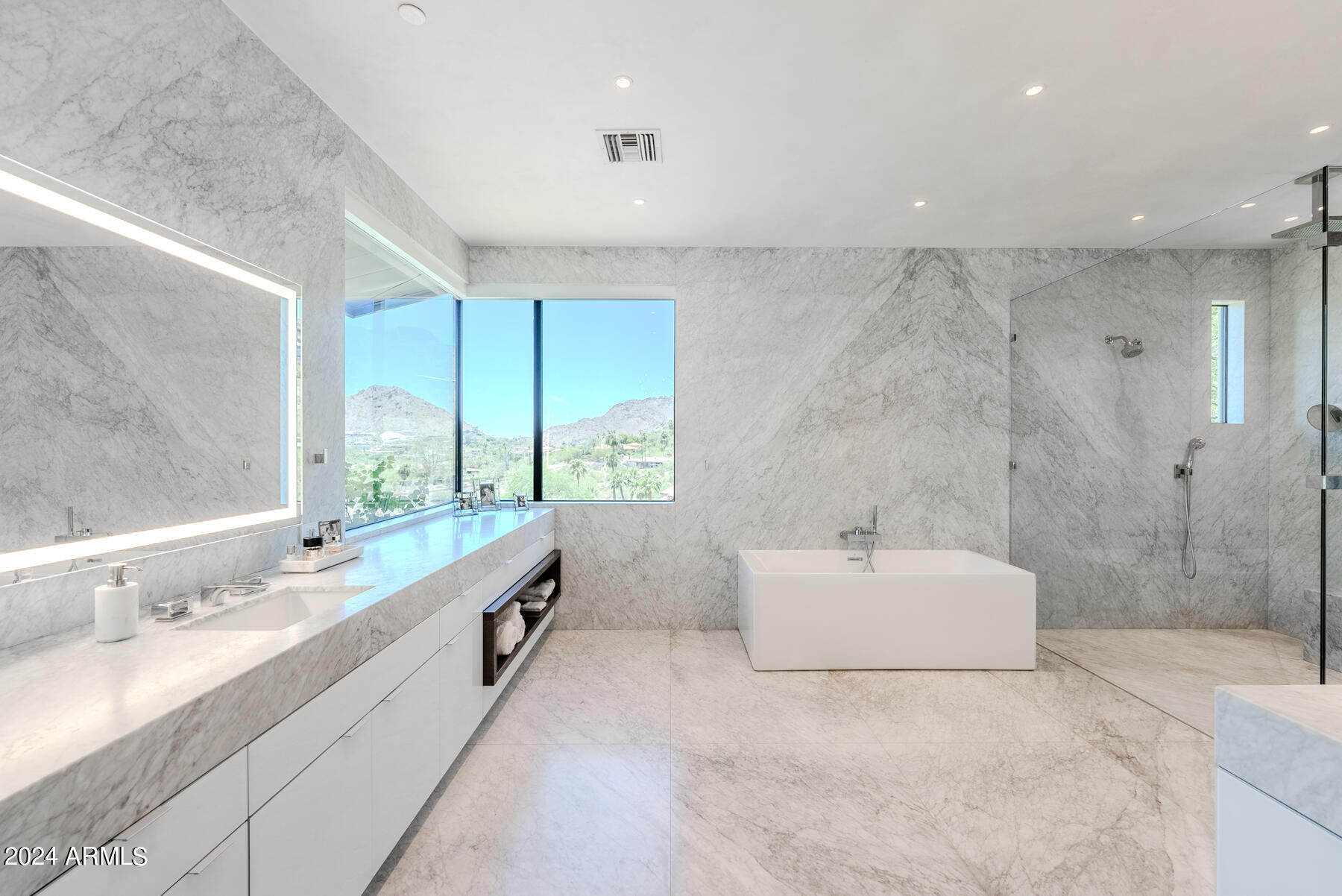 CLEARWATER HILLS - Residential