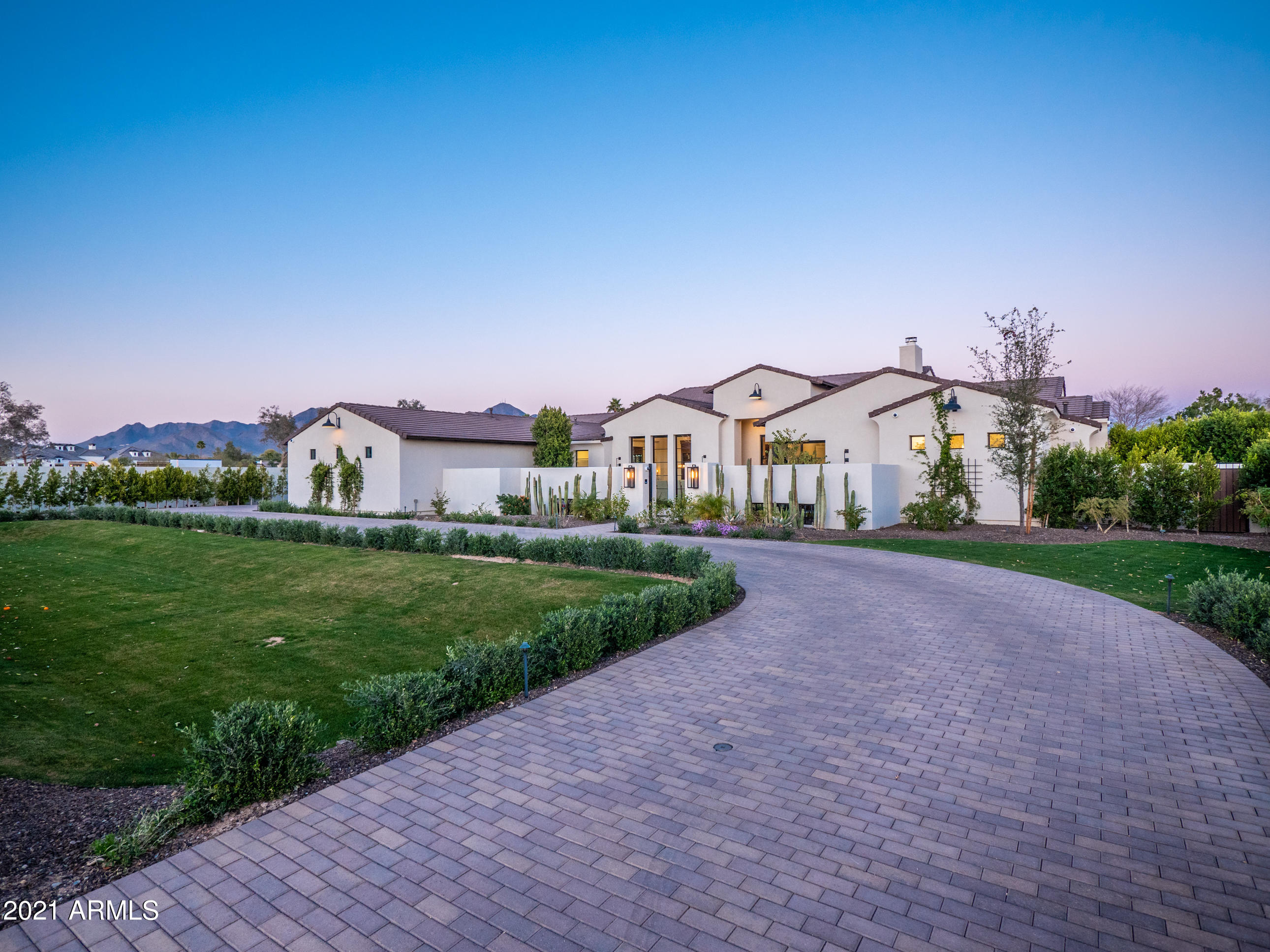 BELLISSIMA ESTATES - Residential