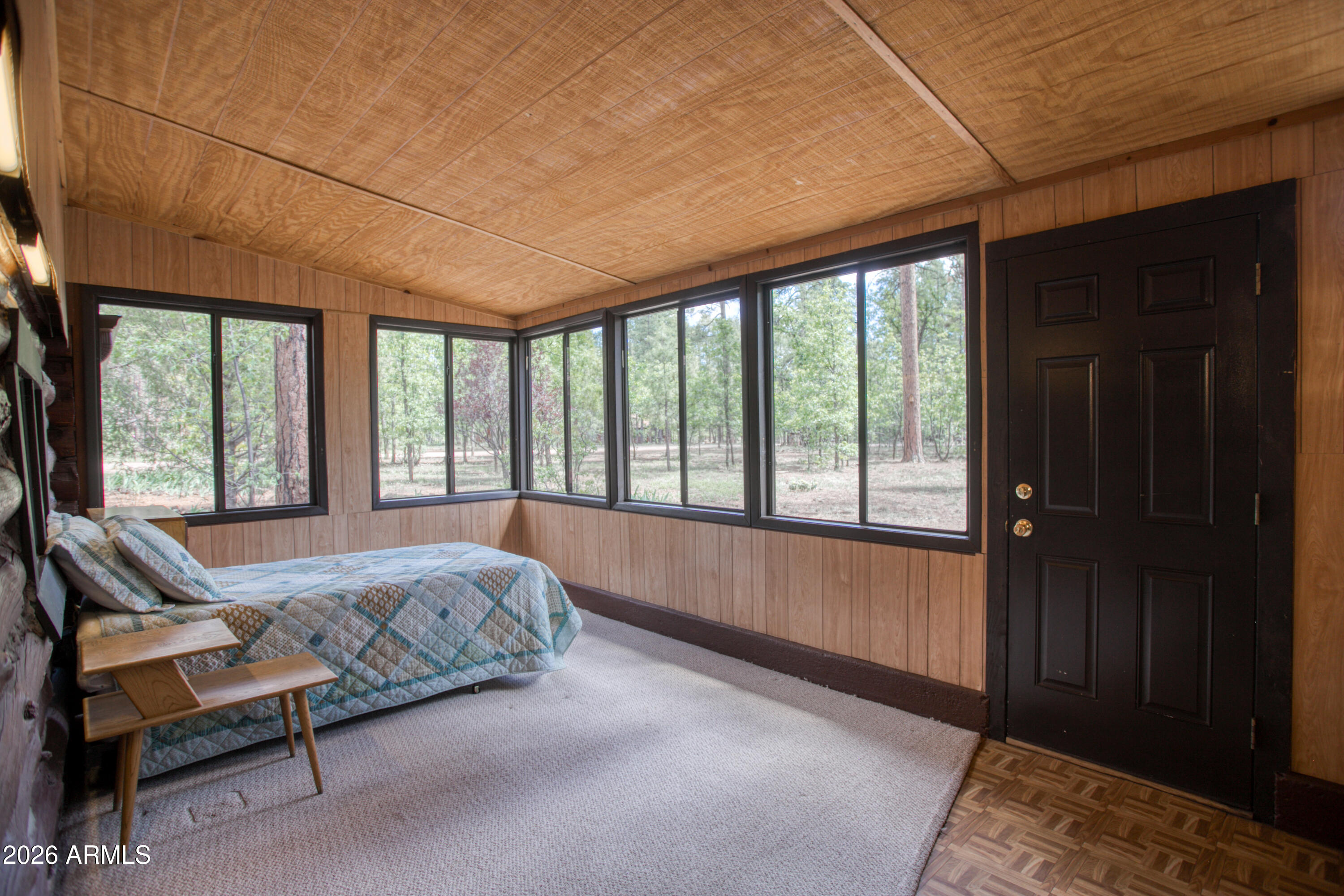 LAKESIDE SUMMER HOMES - Residential